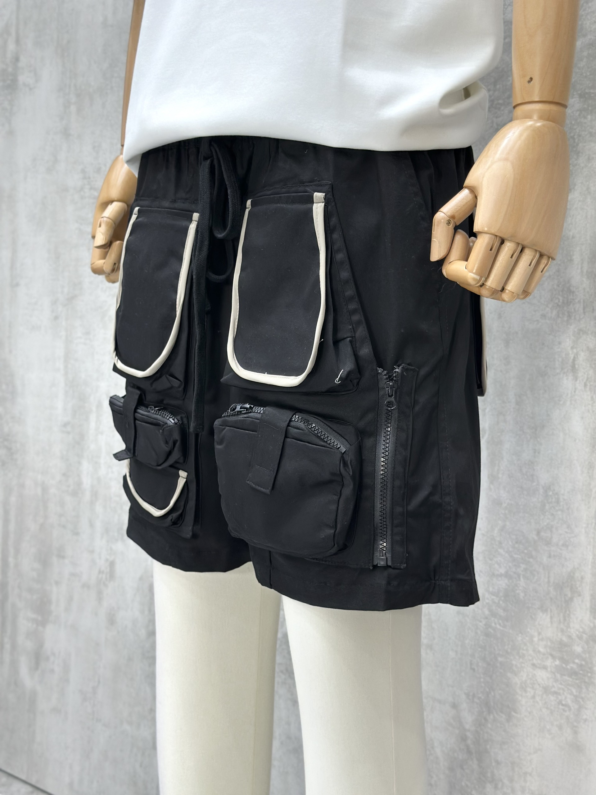 Quần short ngố vải túi hộp khóa ZIP new 2026 Like Auth S-XL VTN