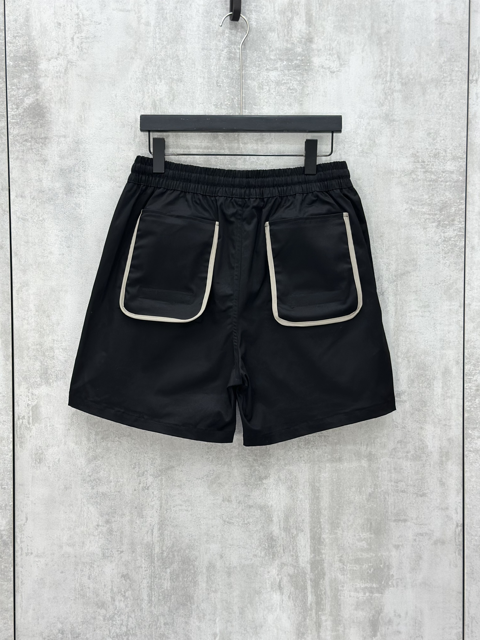 Quần short ngố vải túi hộp khóa ZIP new 2026 Like Auth S-XL VTN