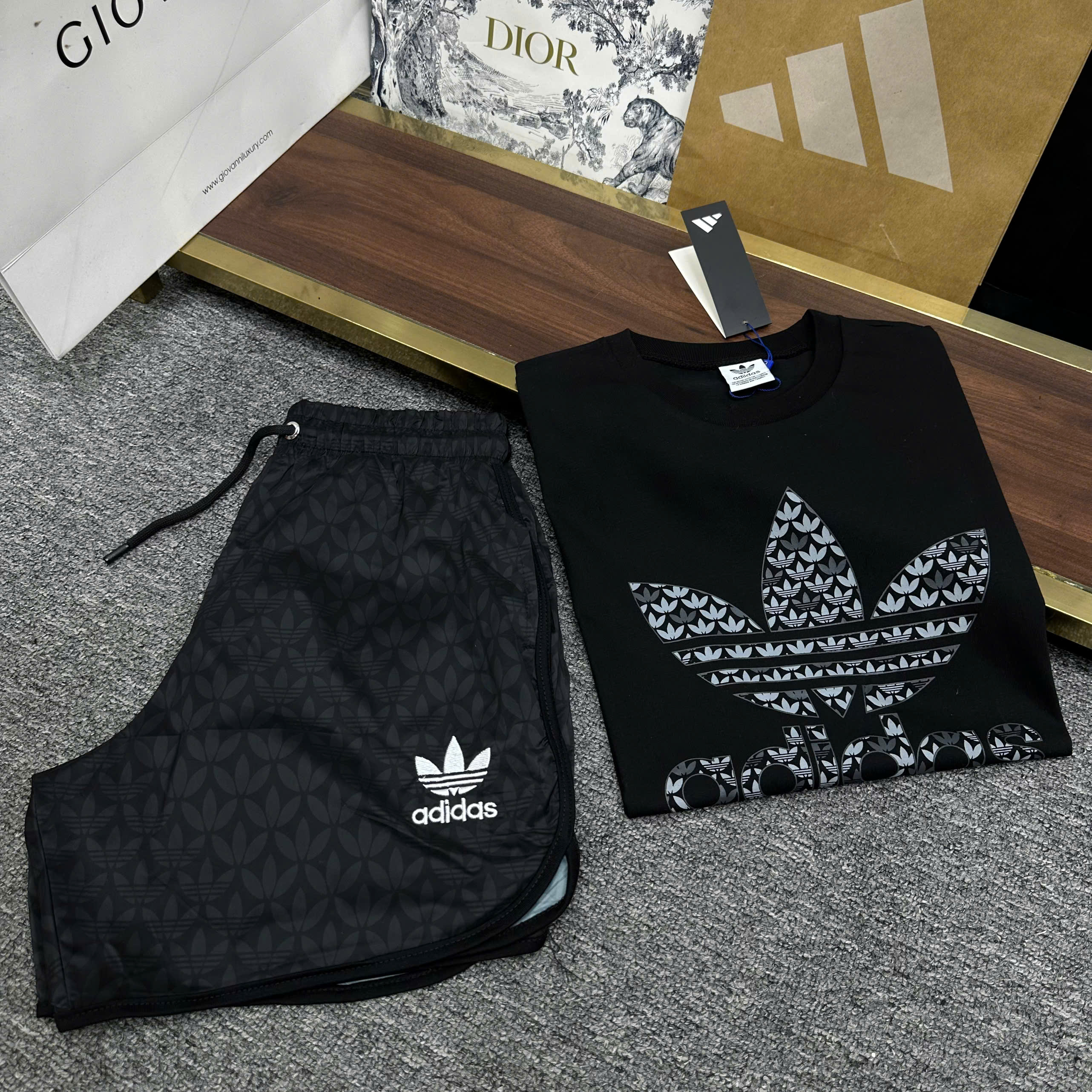 Set bộ thể thao hè Adidas logo hoa to ngực Like Auth S-XL NV