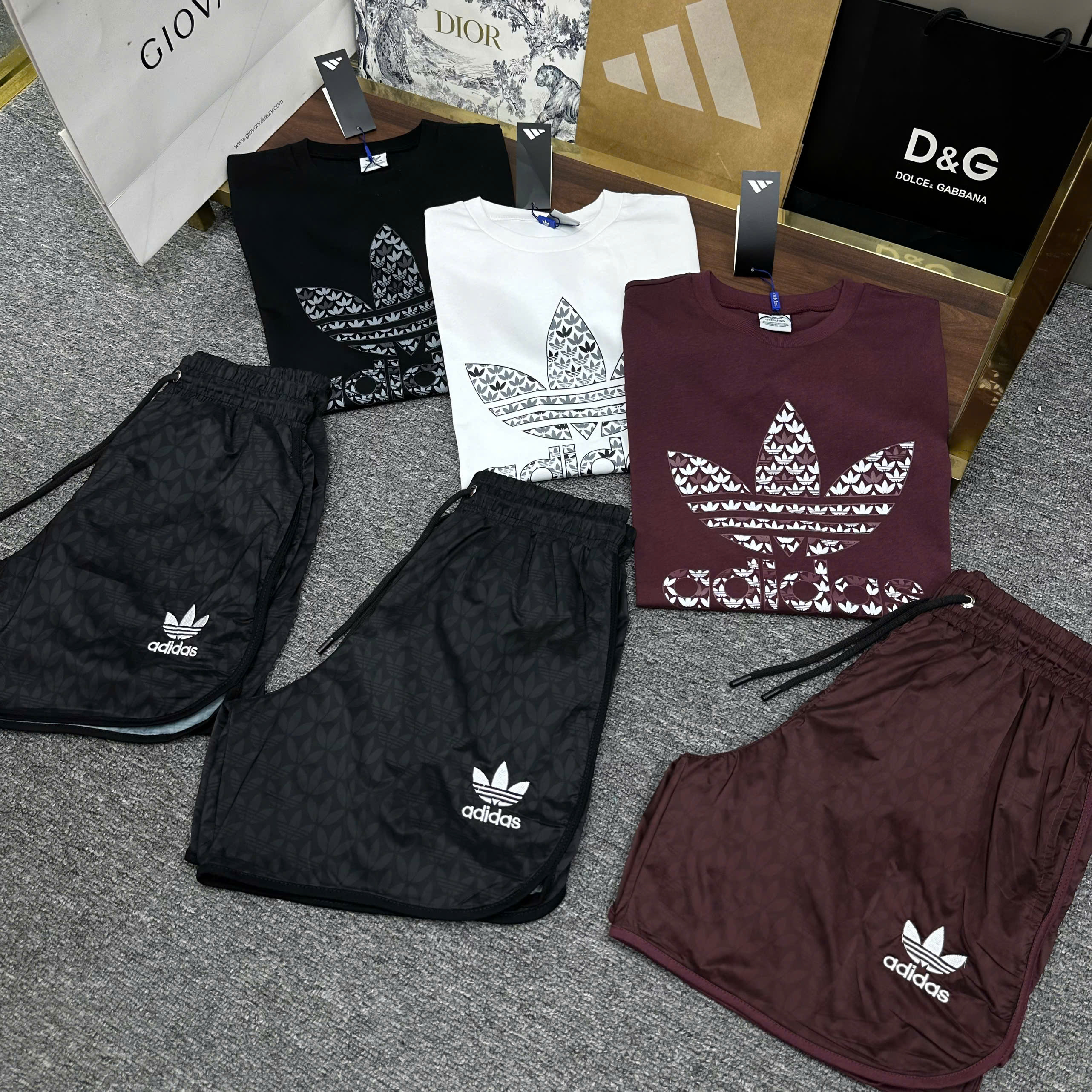 Set bộ thể thao hè Adidas logo hoa to ngực Like Auth S-XL NV