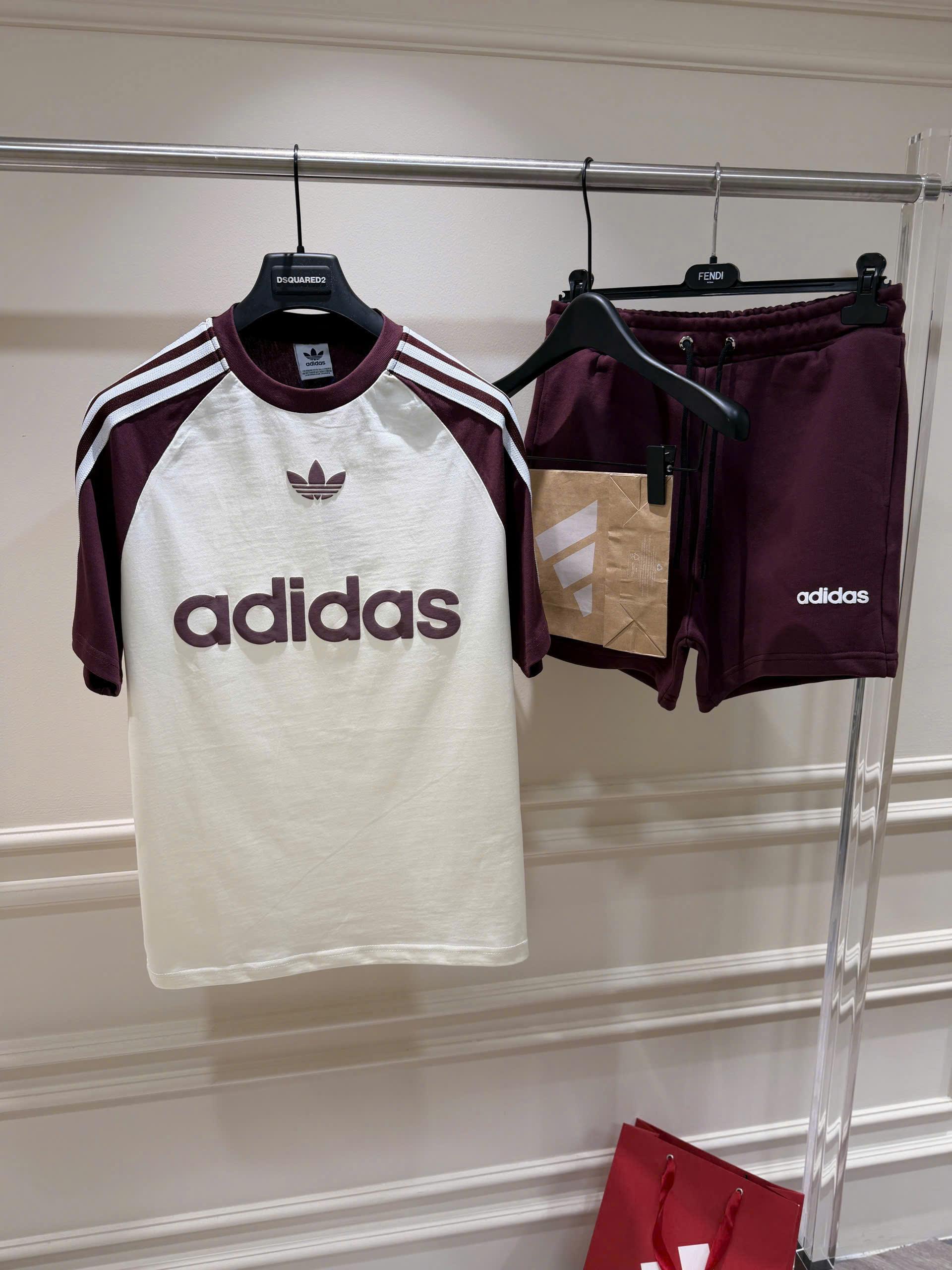 Set bộ thể thao hè Adidas logo ngực in dập nổi 2 lớp kẻ sọc vai Like Auth S-XL NV
