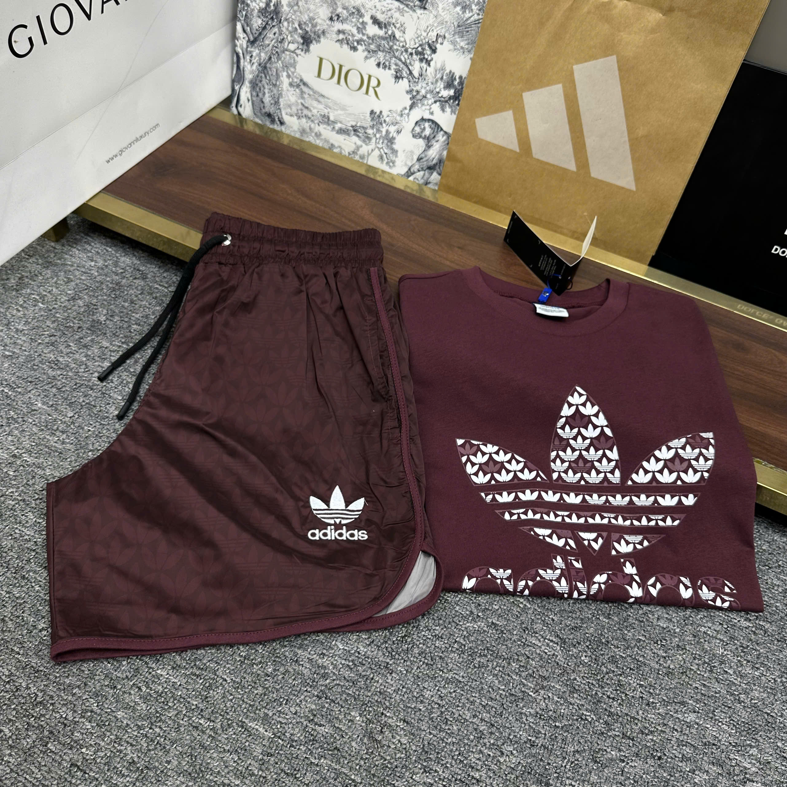 Set bộ thể thao hè Adidas logo hoa to ngực Like Auth S-XL NV
