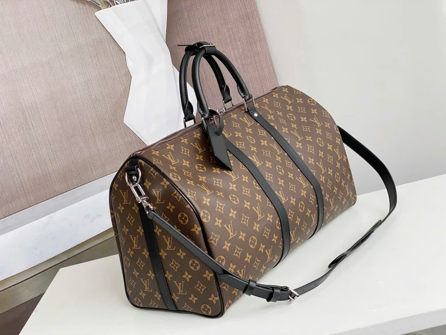 Túi trông du lịch Louis Vuitton LV Keepall Black monogram Like Auth size 50 PLD