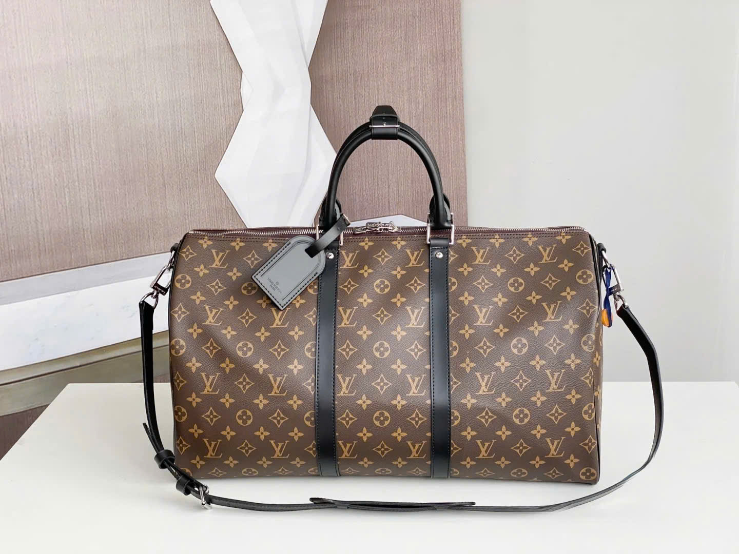 Túi trông du lịch Louis Vuitton LV Keepall Black monogram Like Auth size 50 PLD