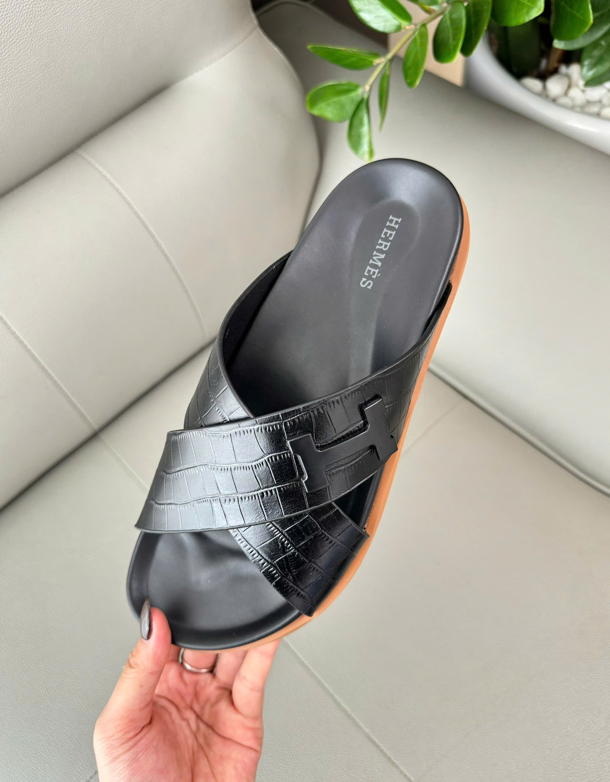 Dép lê Hermes HM quai chéo thiết kế da cá sấu logo tag chữ H Like Auth 38-43 DDT