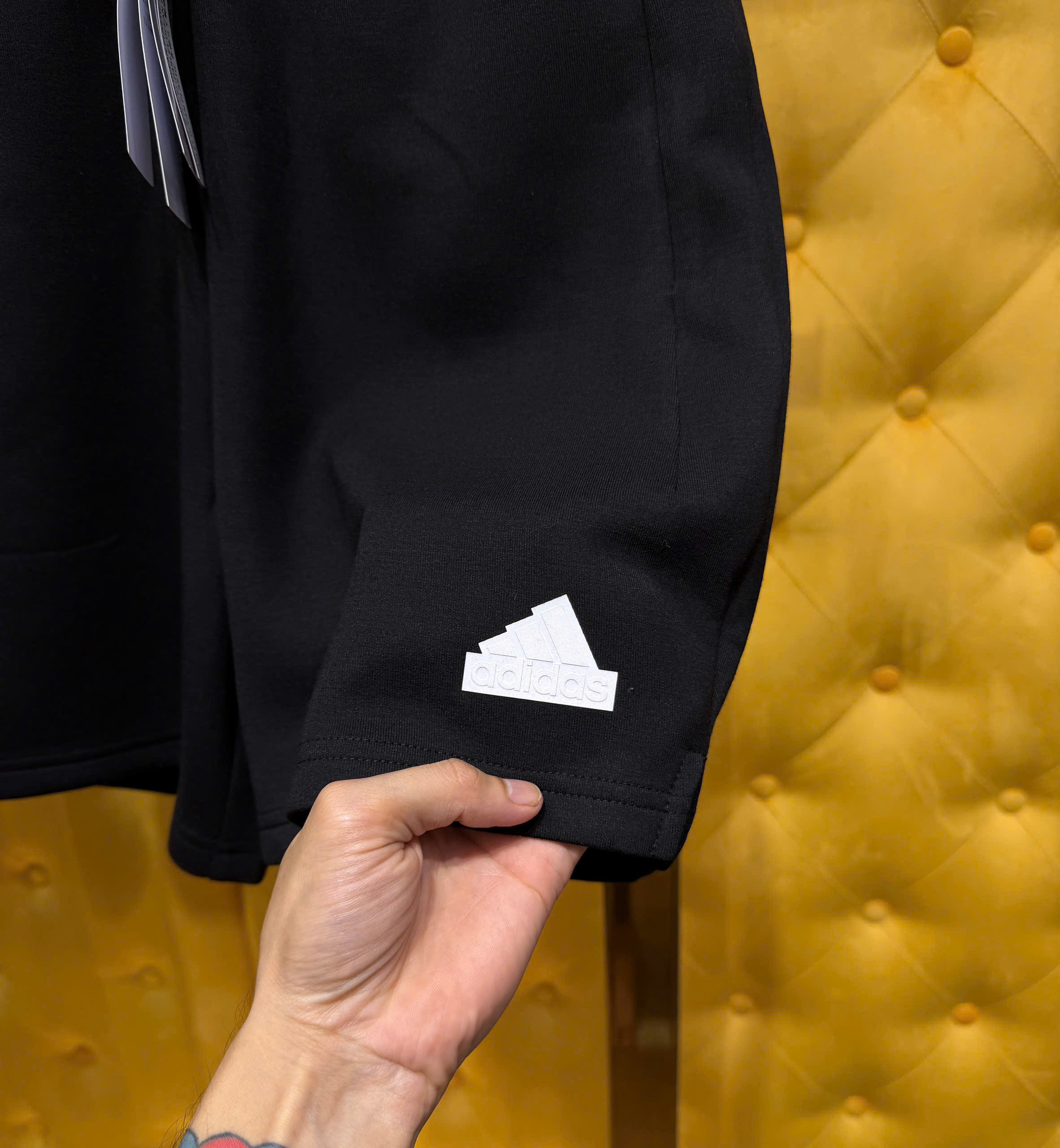 Set bộ thể thao hè Adidas logo nổi ngực đùi Like Auth S-XL MK