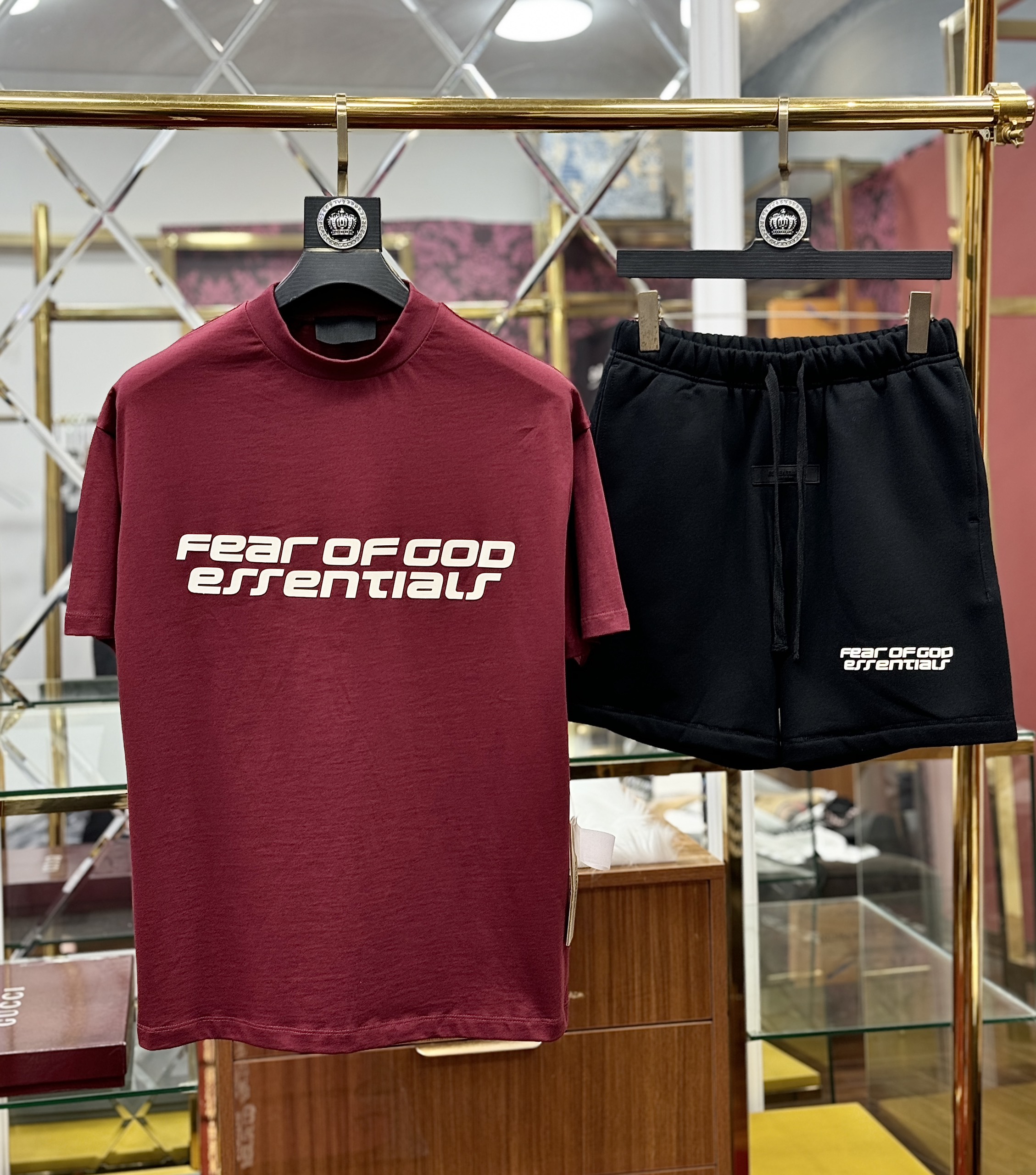 Set bộ thể thao hè Essentials Fear of God Đỏ Đen Like Auth XS-L CD