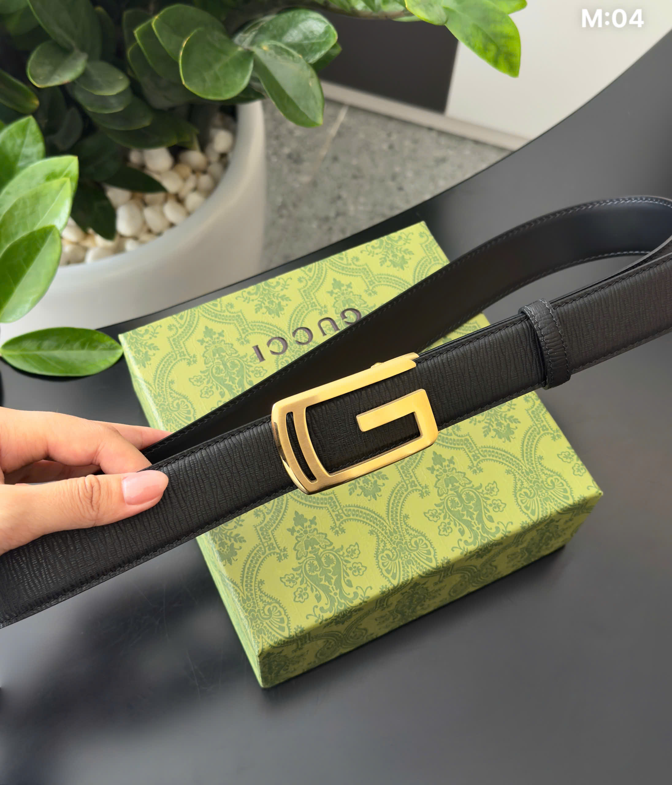 Thắt lưng dây nịt Gucci GC Đen sần sóng mặt Vàng khóa cài Like Auth 85-110 DDT