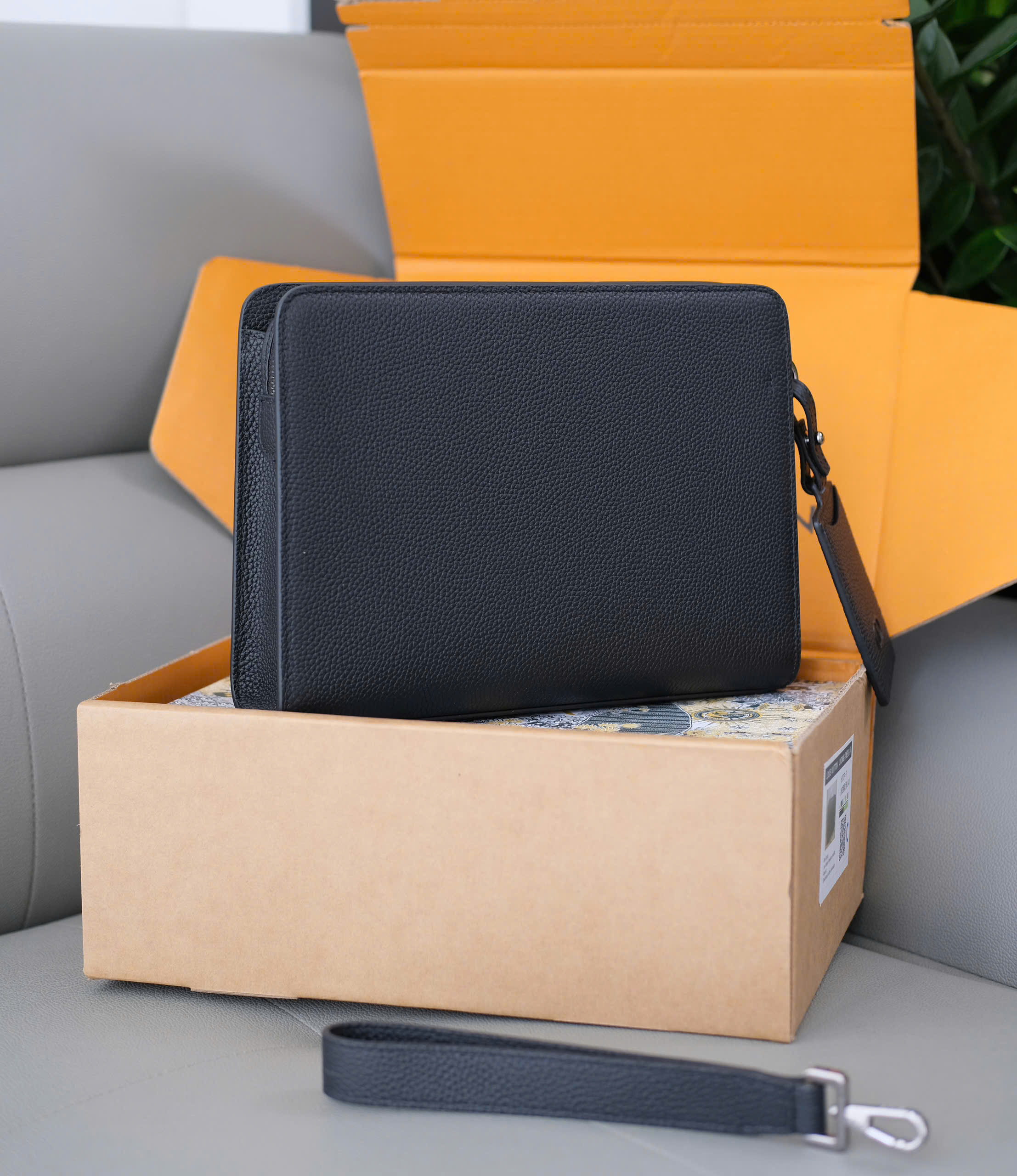 Túi ví Clutch bẹt Dior đên sần logo CD tag bạc Like Auth 27x20x7 DDT