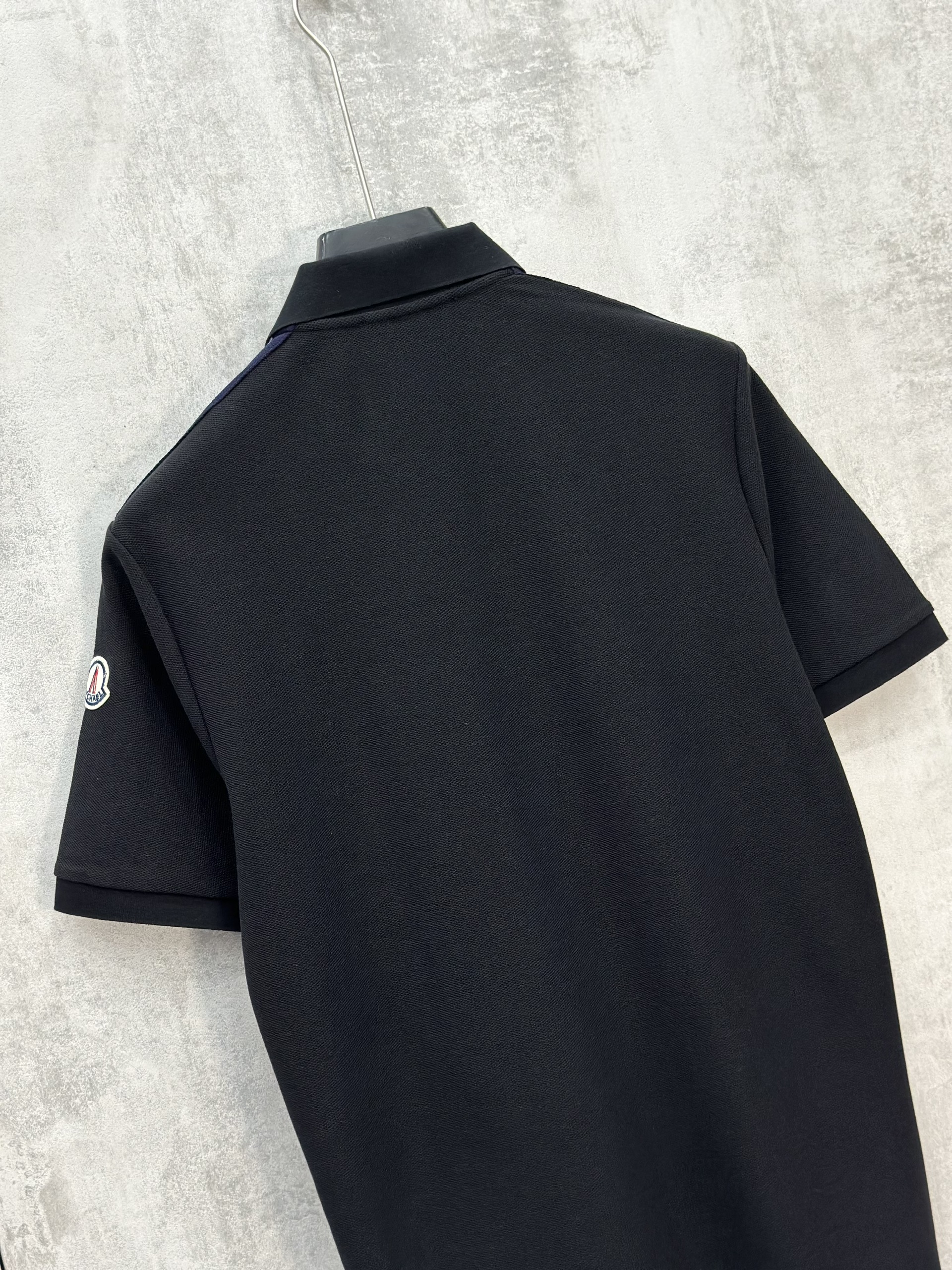 Áo polo Michael logo viền vai tag tay Like Auth S-XL VTN\Đen