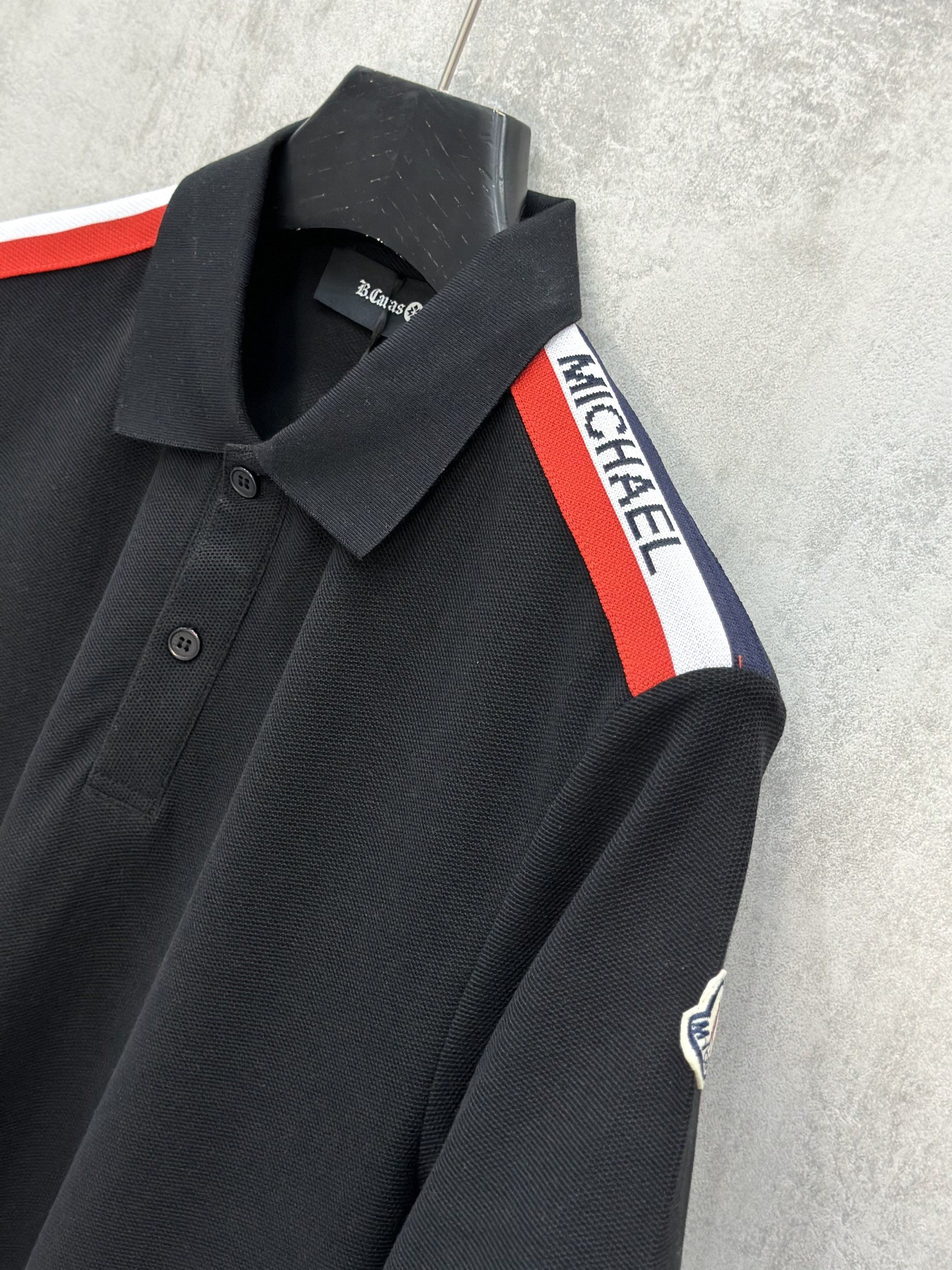 Áo polo Michael logo viền vai tag tay Like Auth S-XL VTN\Đen