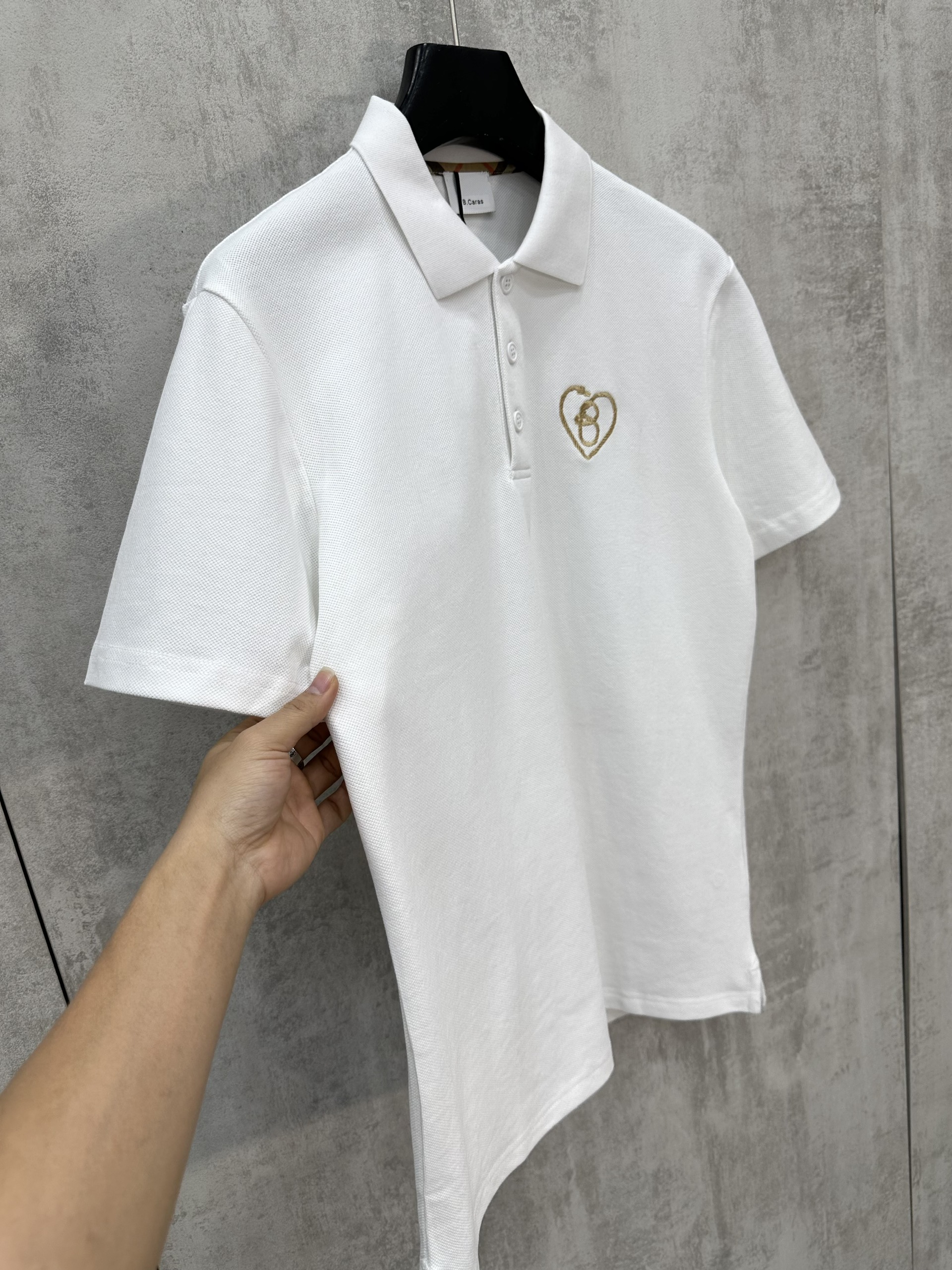 Áo polo Caras Đen Trắng Xanh Than basic khuy Vàng logo thêu Trái Tim ngực Like Auth S-XL VTN\trắng