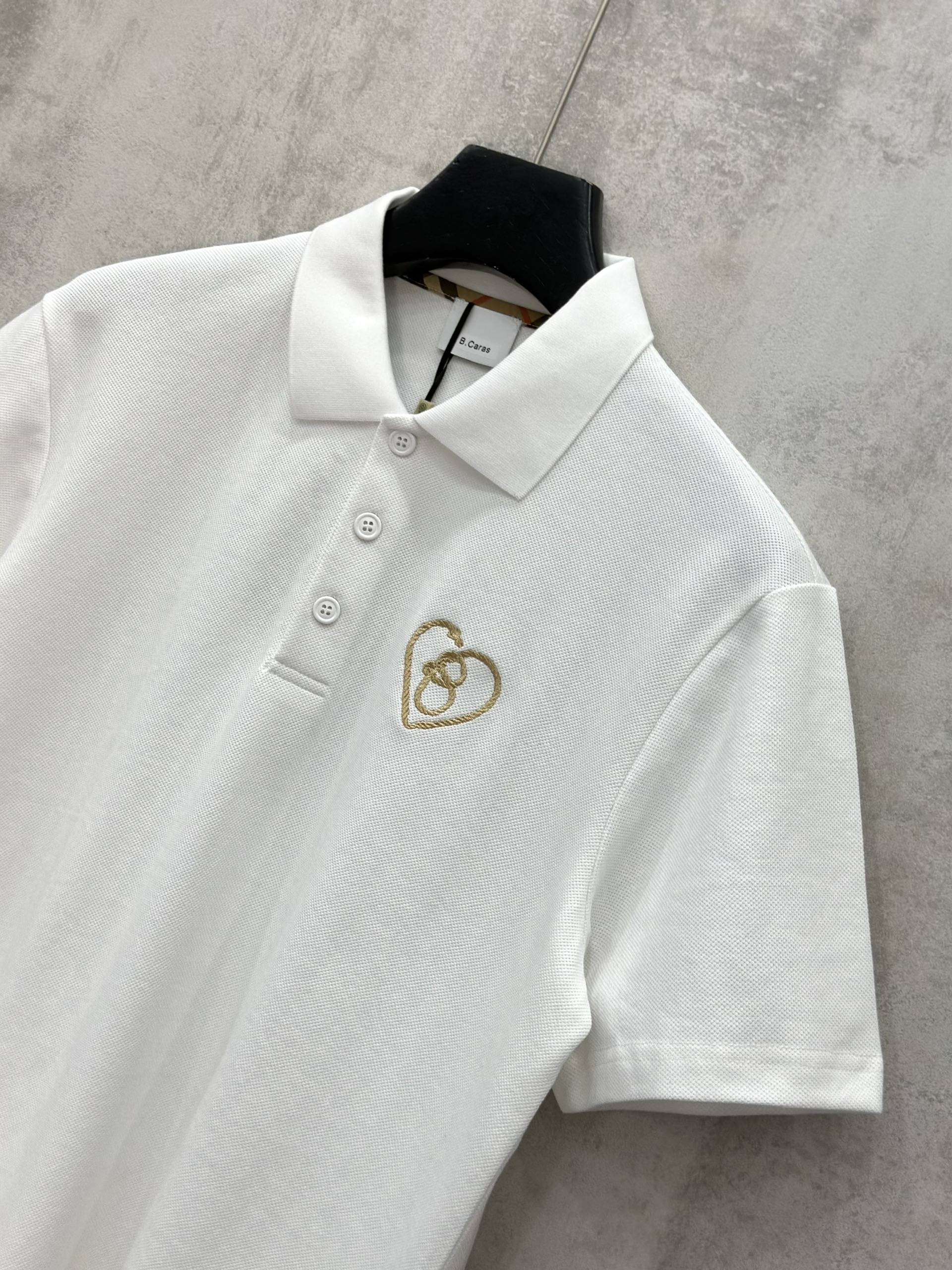 Áo polo Caras Đen Trắng Xanh Than basic khuy Vàng logo thêu Trái Tim ngực Like Auth S-XL VTN\trắng