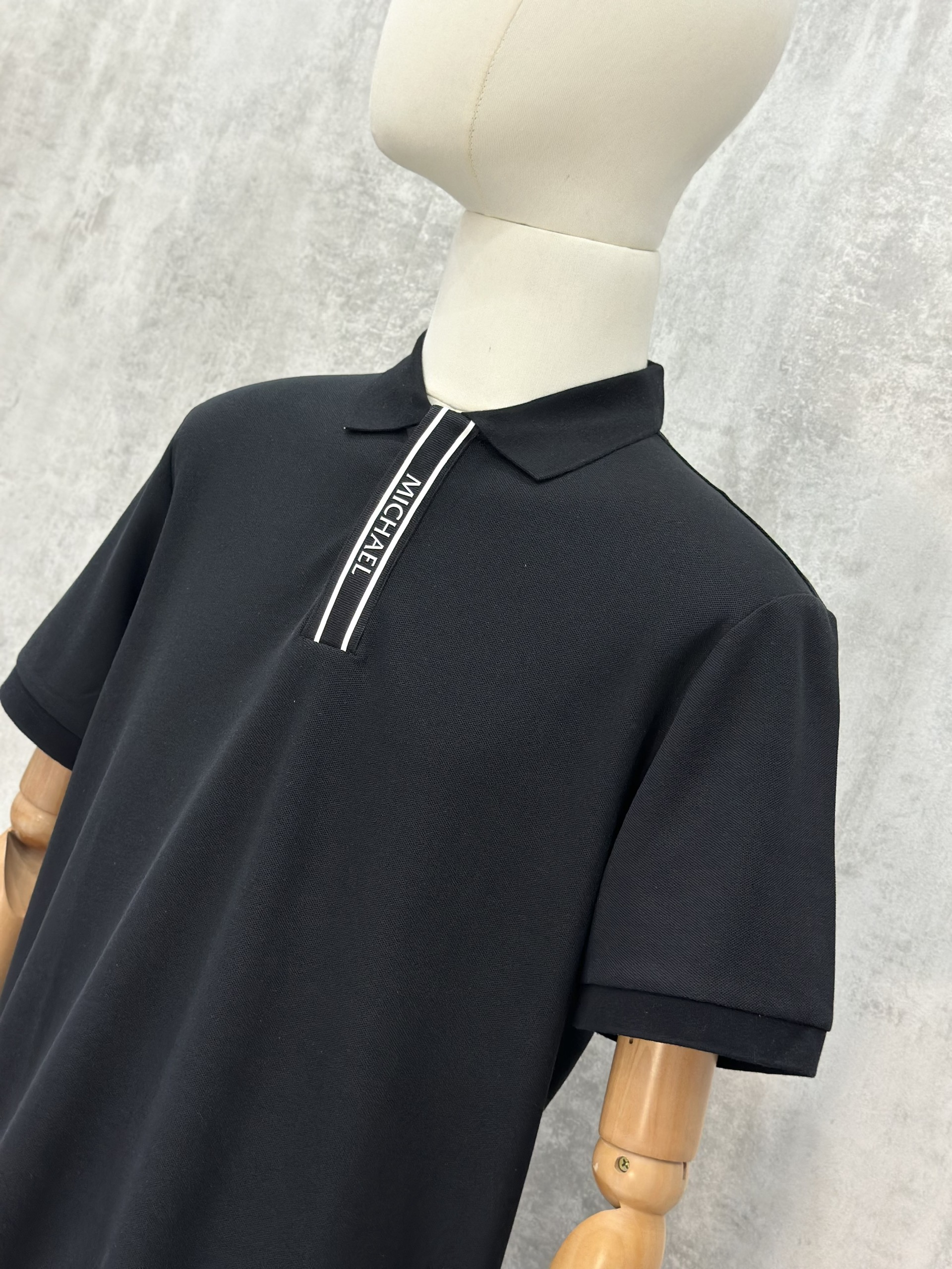 Áo polo Michael kẻ khuy cổ Đen Trắng Like Auth S-XL VTN\Đen