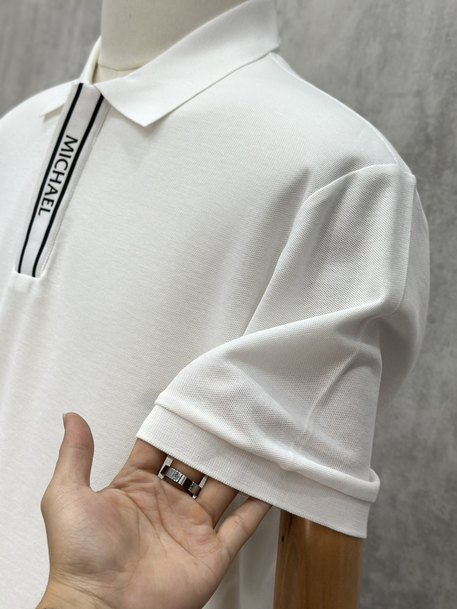 Áo polo Michael kẻ khuy cổ Đen Trắng Like Auth S-XL VTN\TRẮNG