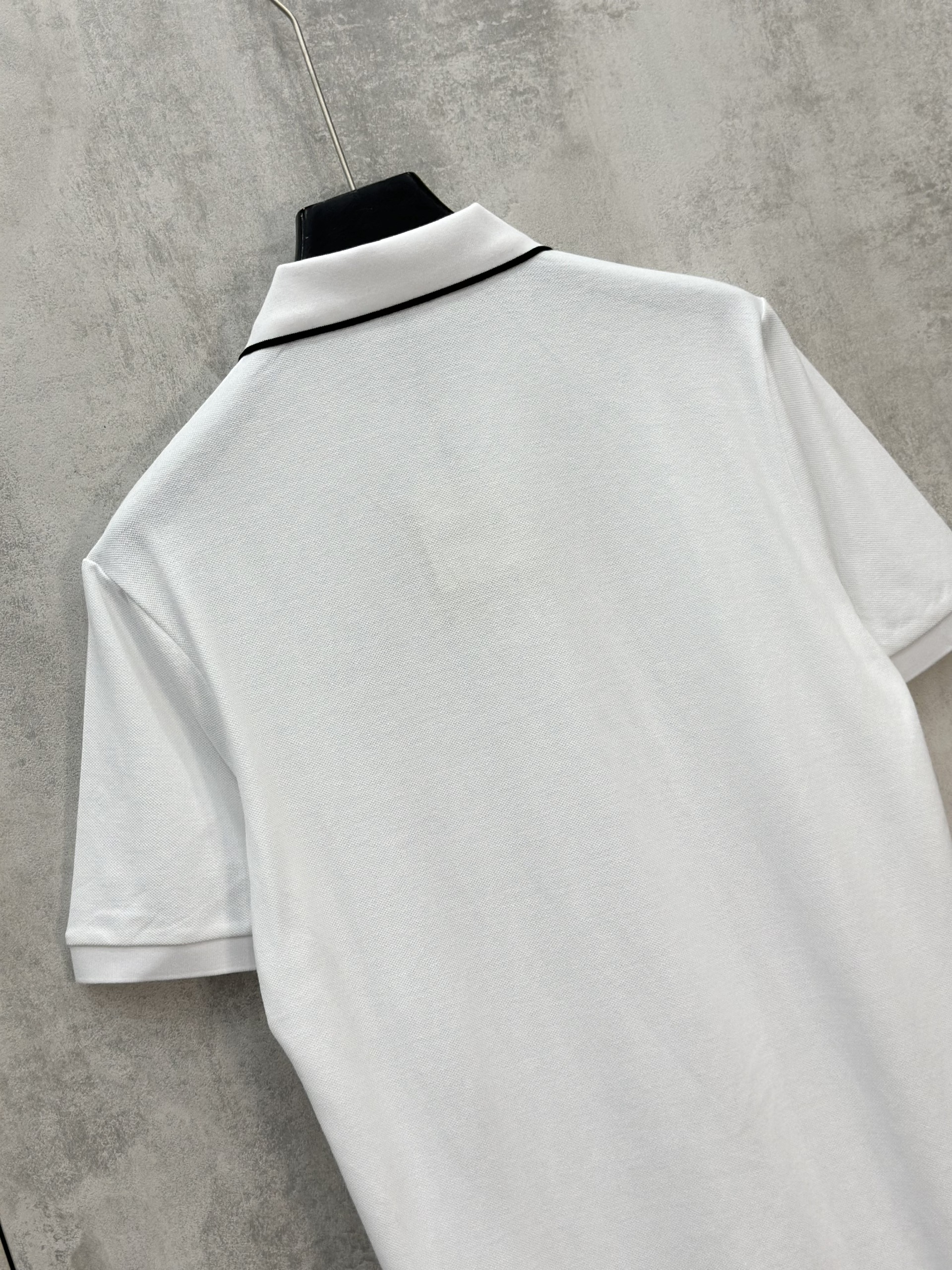 Áo polo Michael kẻ khuy cổ Đen Trắng logo thêu ngực Like Auth S-XL VTN\TRẮNG