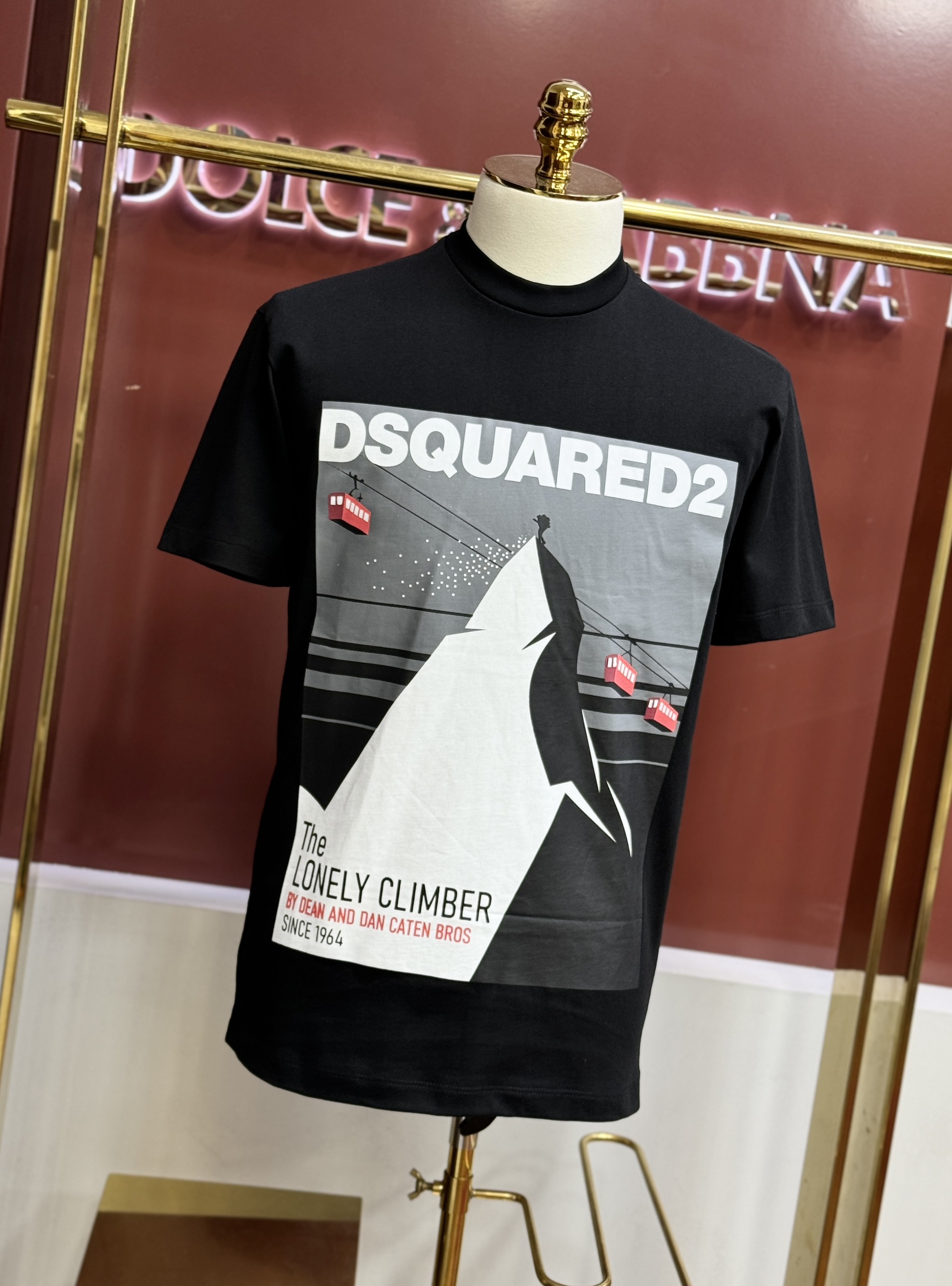 Áo phông T shirt Dsquared2 DSQ Lonely Climber Like Auth S-XL CD