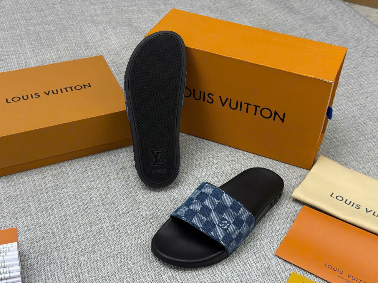 Dép lê Louis Vuitton LV quai vải họa tiết Caro Like Auth 38-43 LK