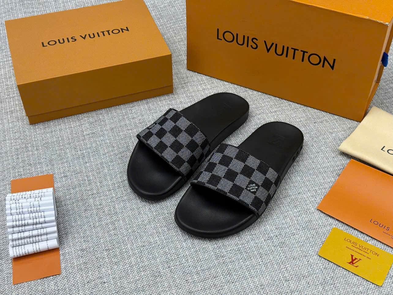 Dép lê Louis Vuitton LV quai vải họa tiết Caro Like Auth 38-43 LK