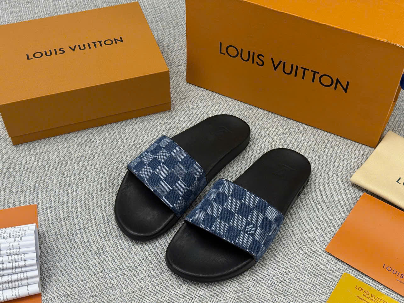 Dép lê Louis Vuitton LV quai vải họa tiết Caro Like Auth 38-43 LK