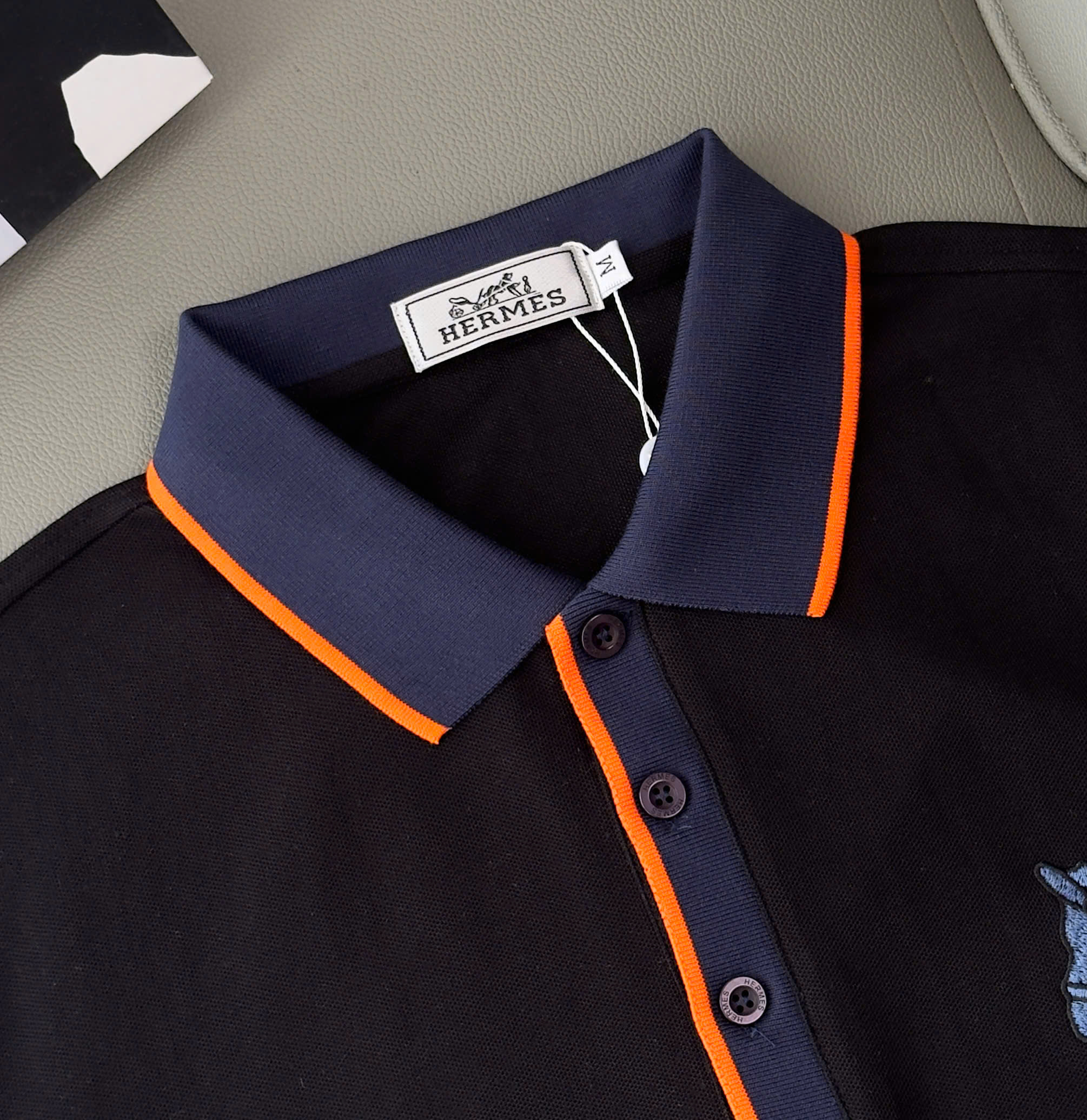 Áo polo Hermes HM check cổ logo thêu đầu Ngựa ngực Like Auth M-XXL DDT\Đen