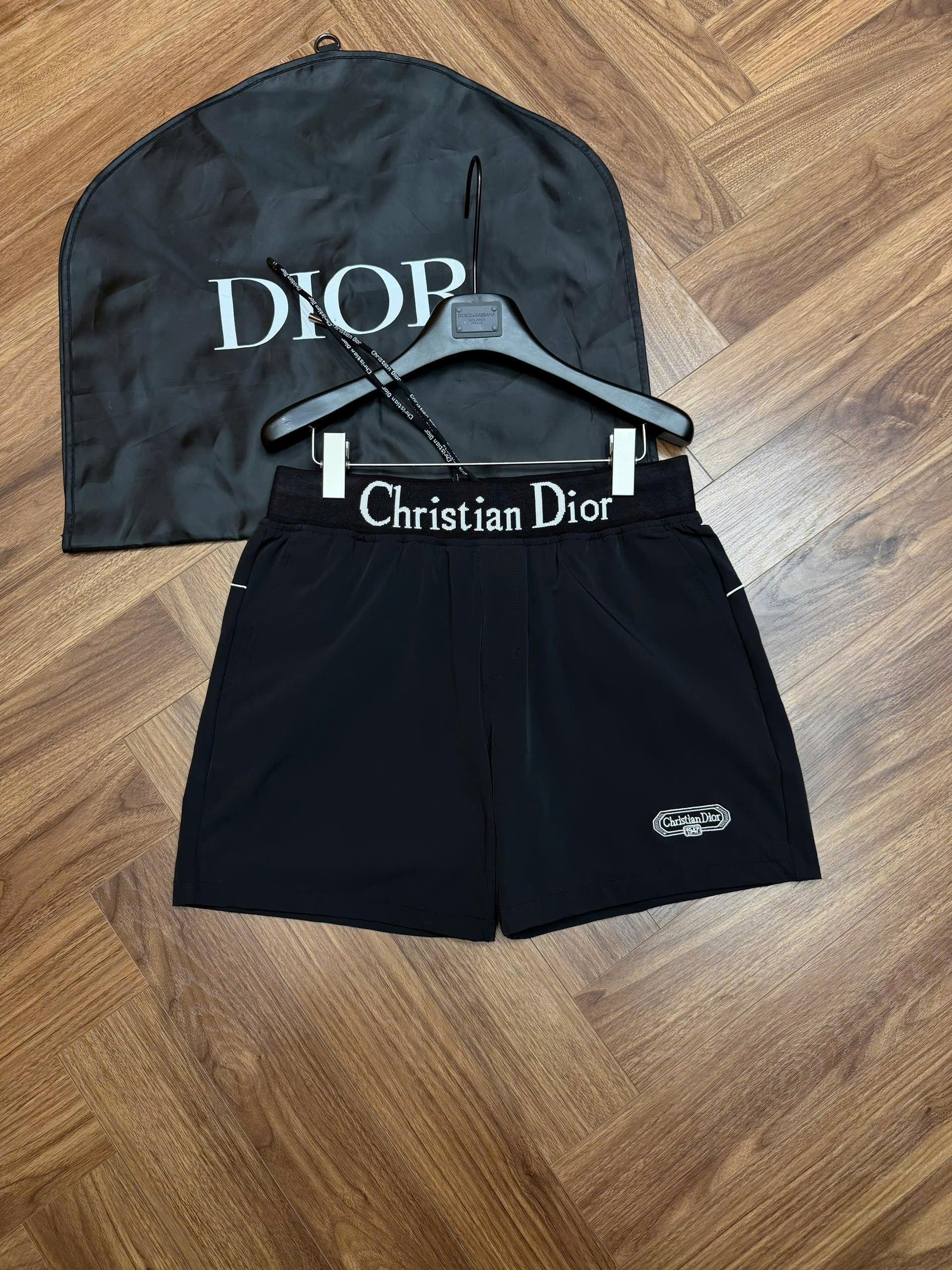 Quần short đùi gió Dior CD logo bo cạp tag đùi Like Auth S-XL MK