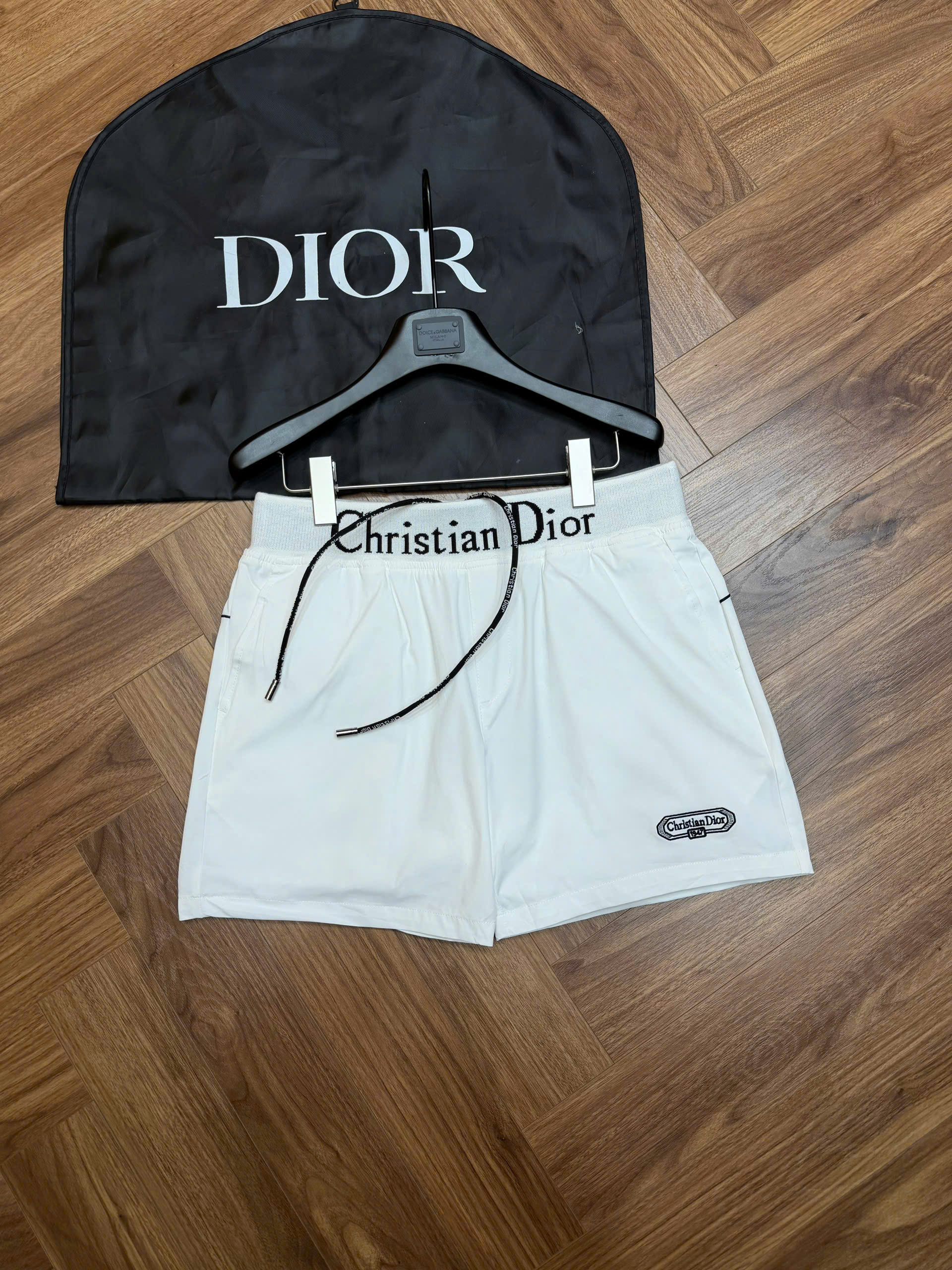 Quần short đùi gió Dior CD logo bo cạp tag đùi Like Auth S-XL MK