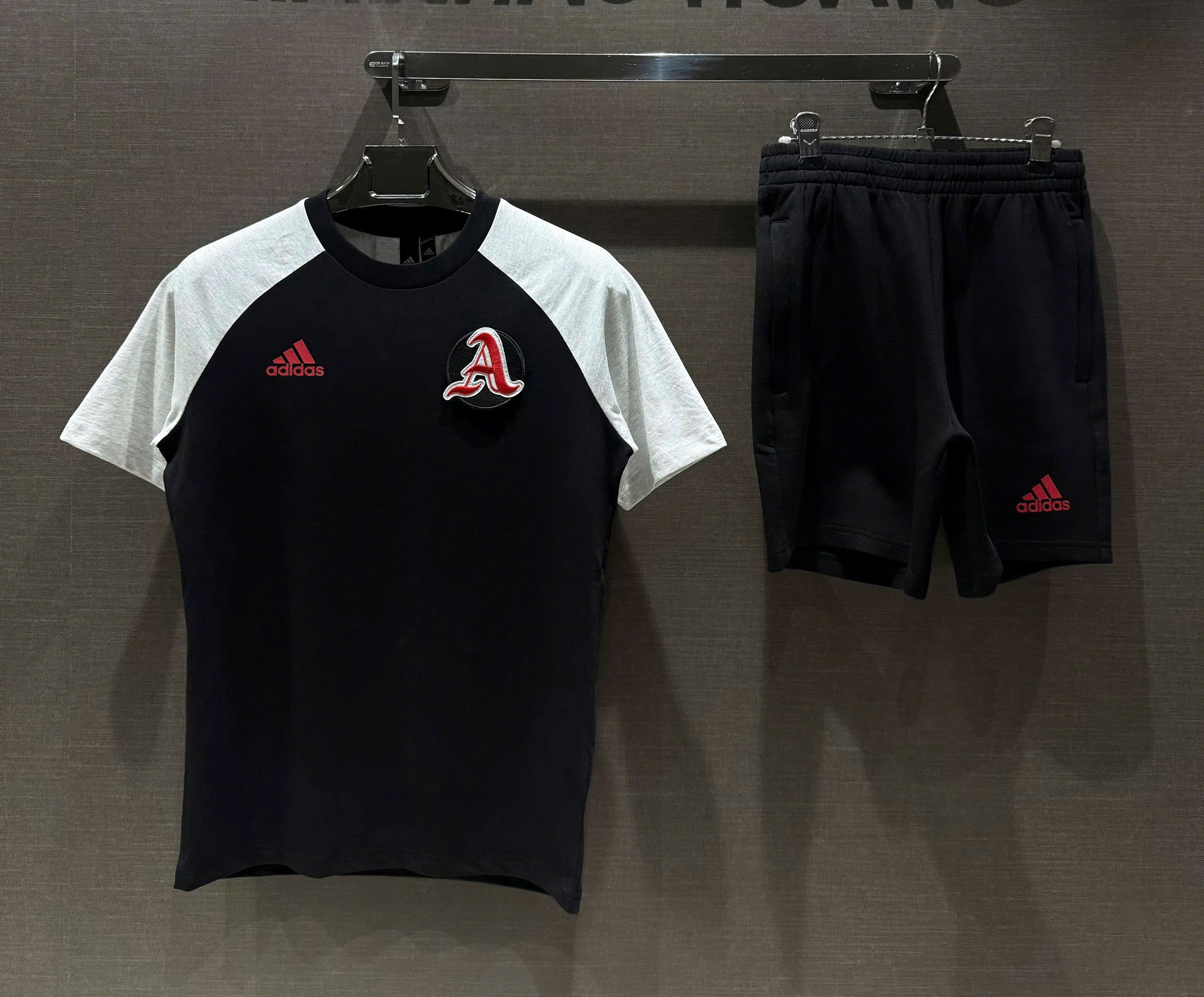 Set bộ thể thao hè Adidas Alpha logo thêu ngực chữ A Like Auth S-XL MK