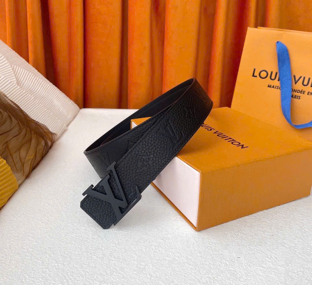 Thắt lưng dây nịt Louis Vuitton logo mặt kim loại LV dây khắc vân chìm Like Auth 90-100 MK