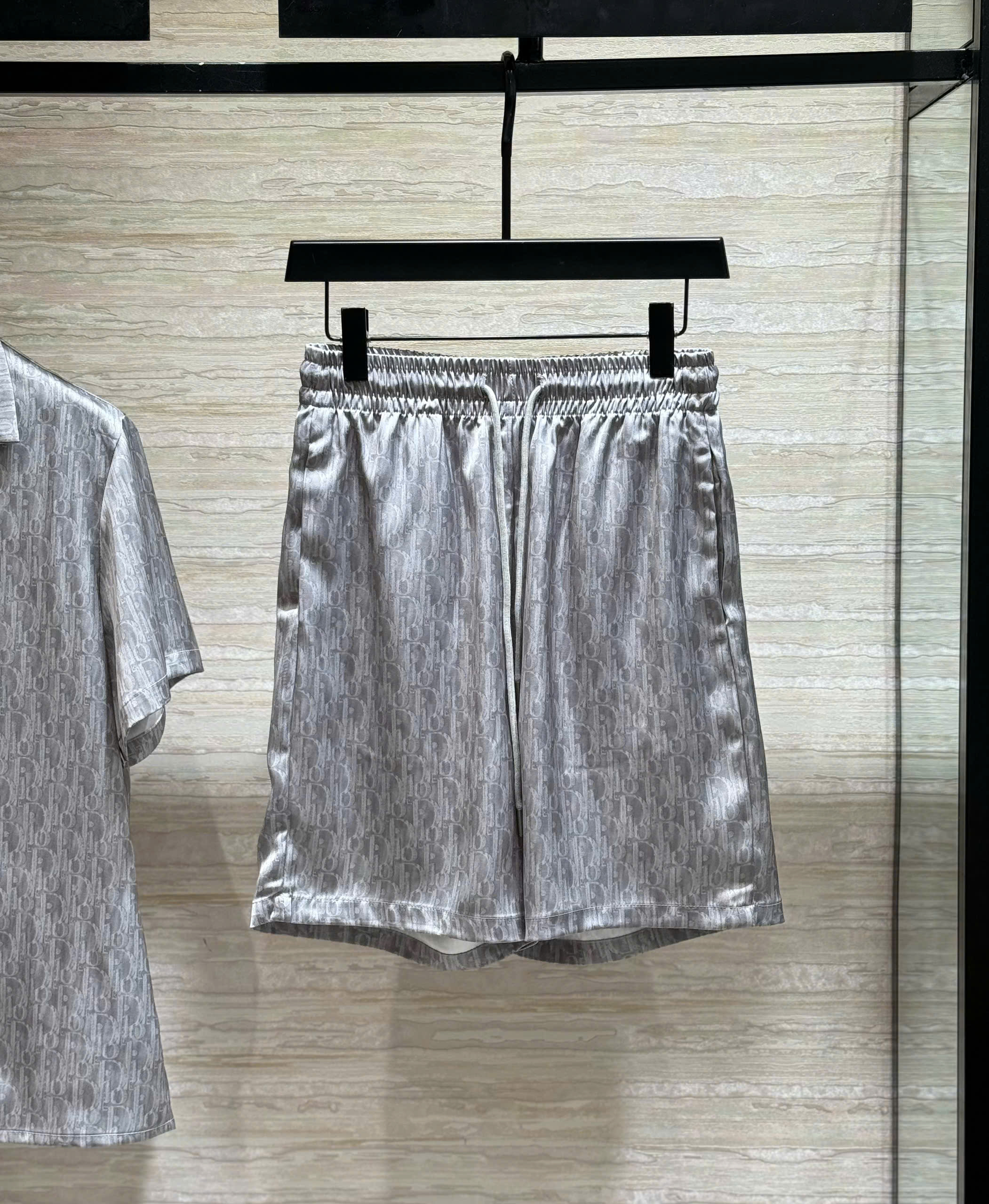 Set bộ lụa hè Dior CD Xám họa tiết Obique full Like Auth M-XXL DDT