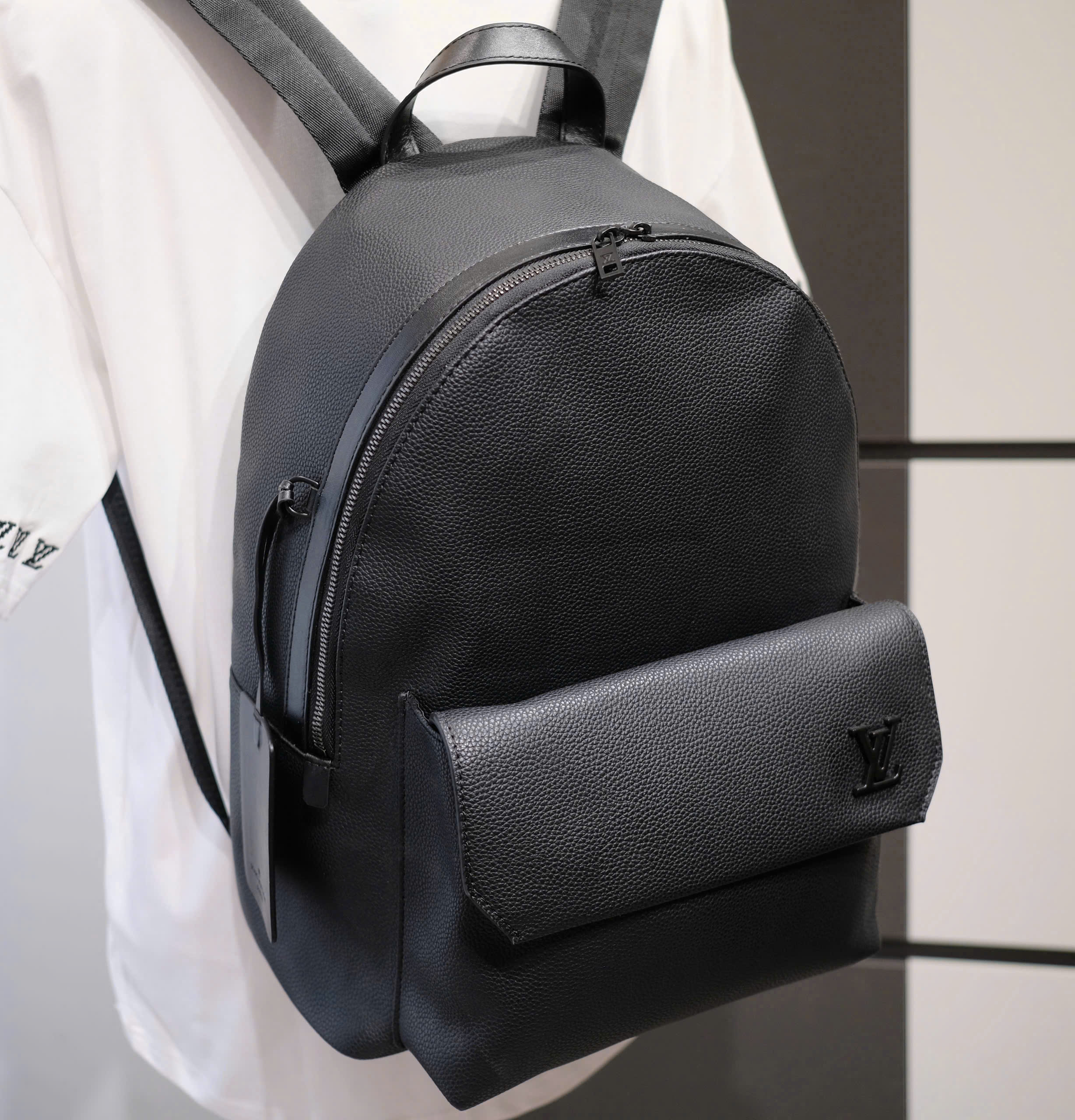 Balo Louis Vuitton LV Takeoff Backpack Đen sần nắp gập Like Auth 42x28x21 DDT