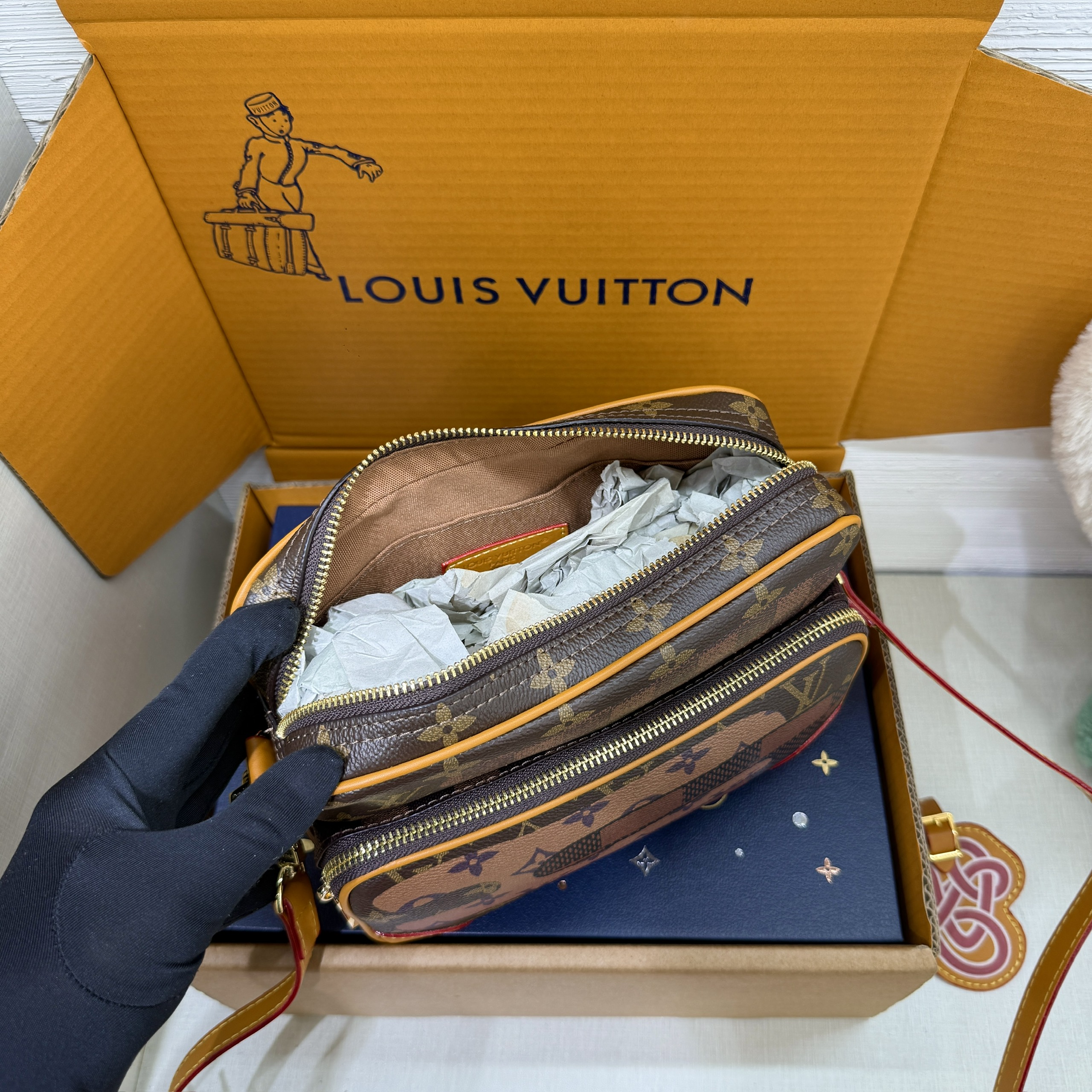 Túi đeo chéo Clutch Louis Vuitton LV Nâu Monogram Caro Archive 2in1 Like Auth 1-1 on web 25x18x11 PLD