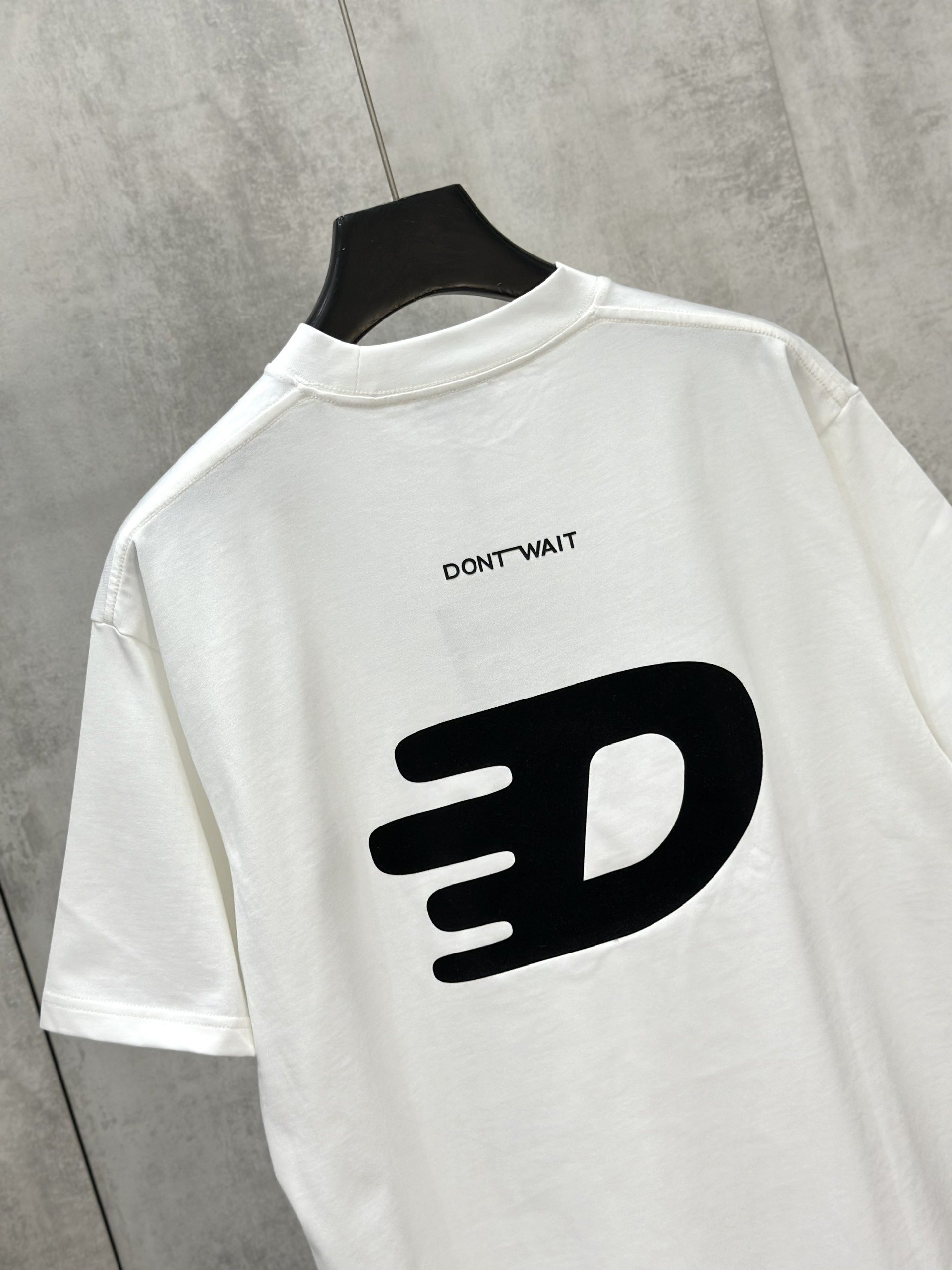 Áo phông T shirt Caras Dont Wait new 2026 Like Auth S-XL VTN