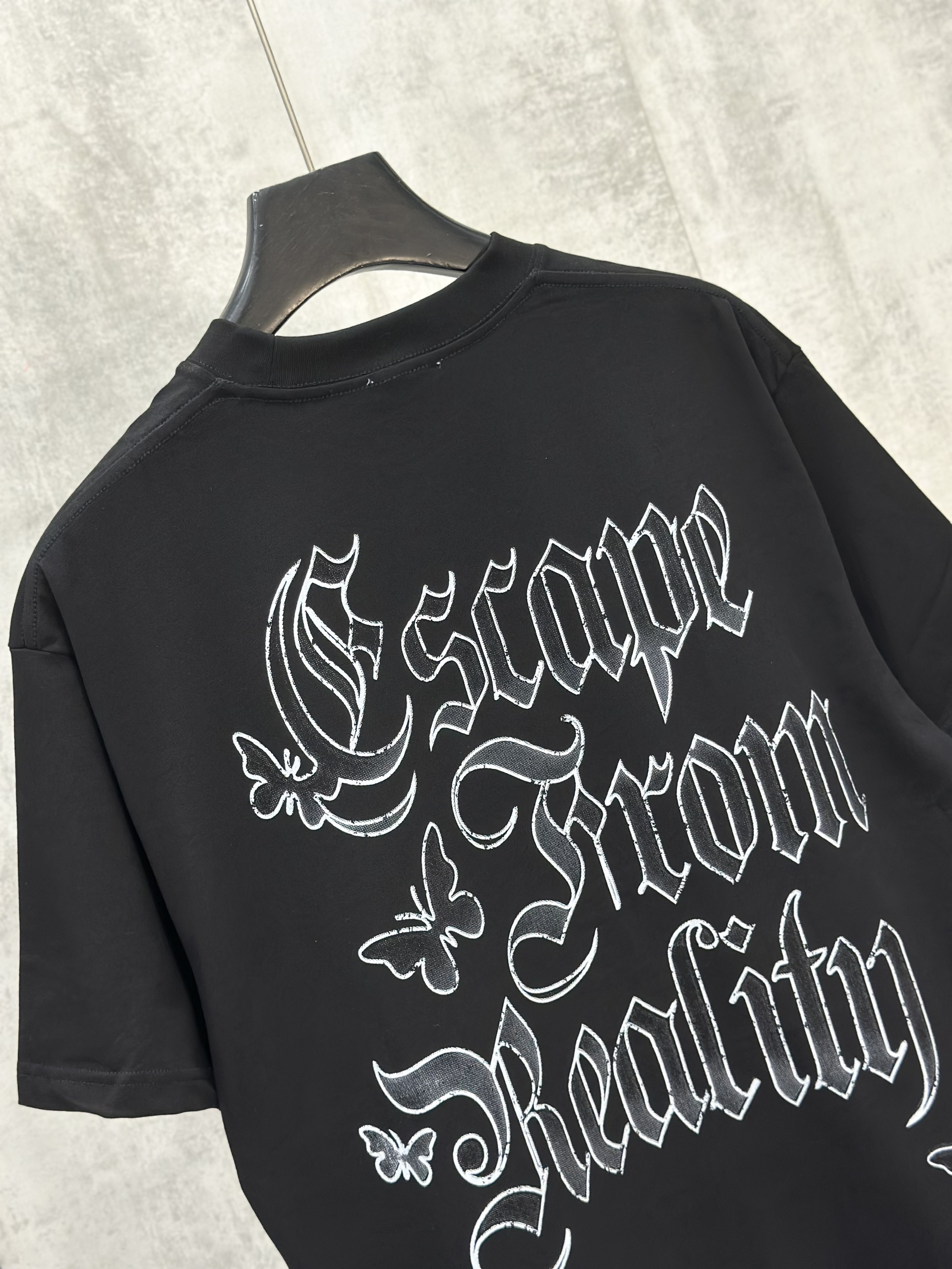 Áo phông T shirt Caras Escape new 2026 Like Auth S-XL VTN