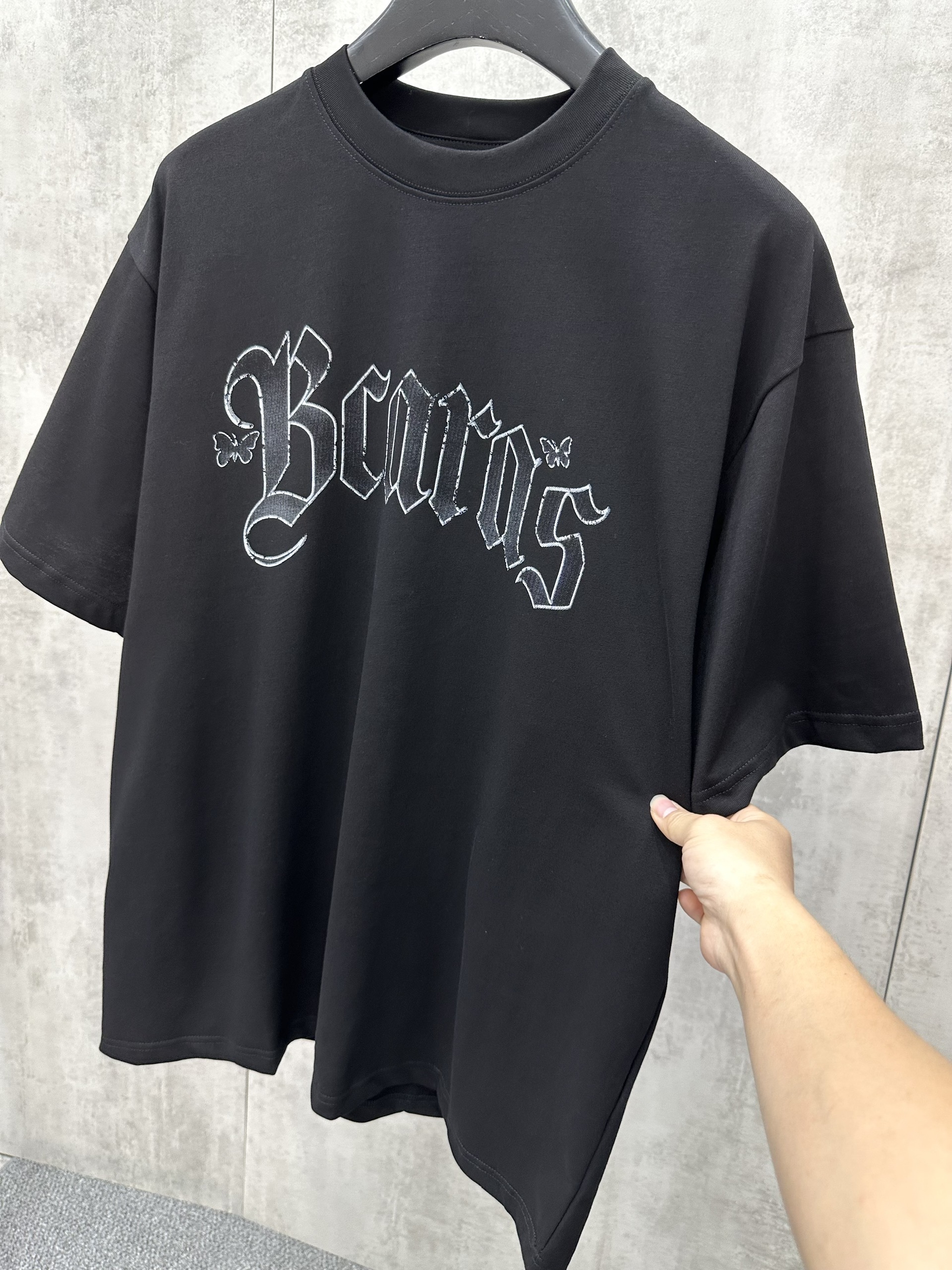 Áo phông T shirt Caras Escape new 2026 Like Auth S-XL VTN