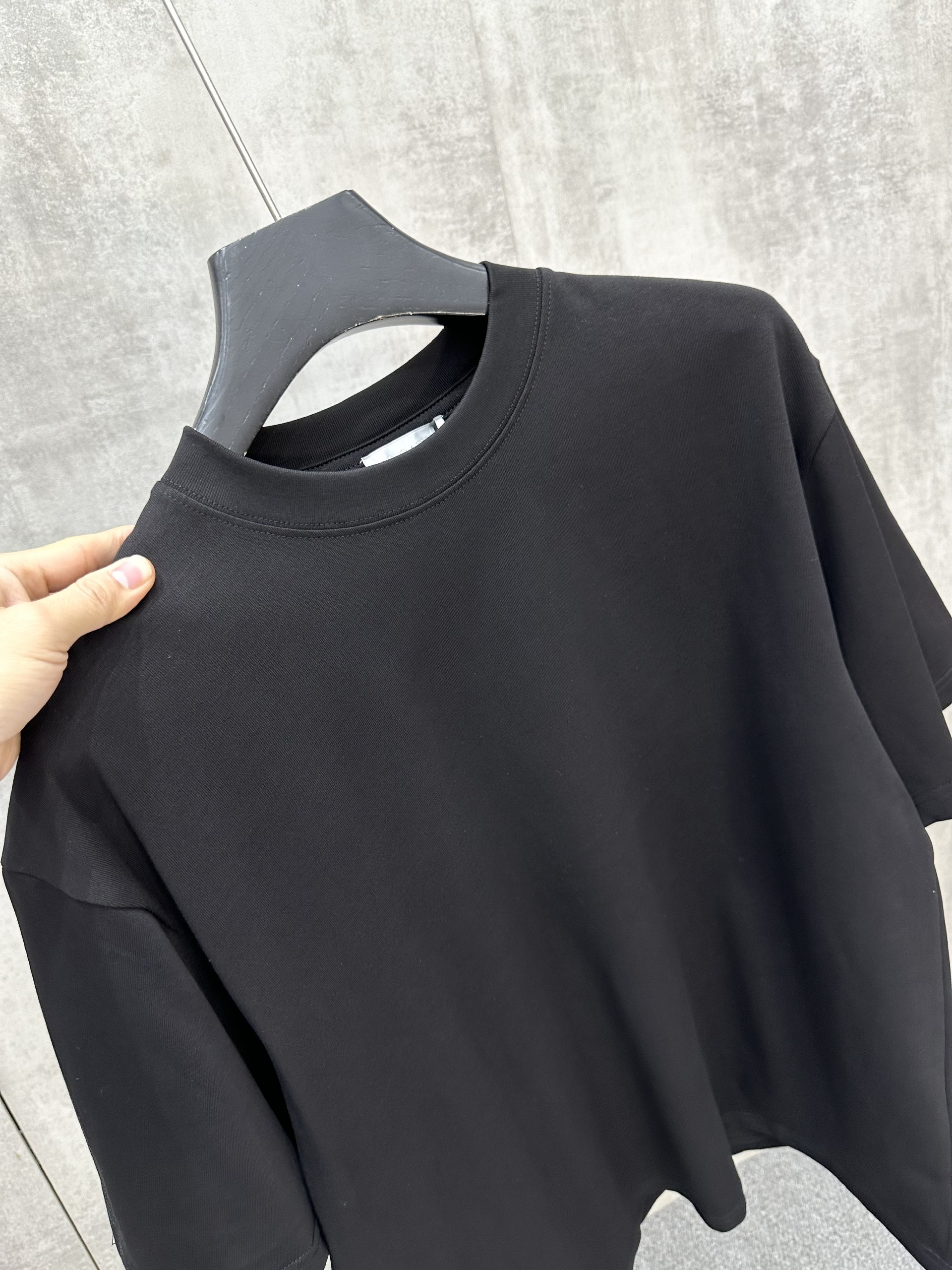 Áo phông T shirt Caras Feed Your Focus new 2026 Like Auth S-XL VTN