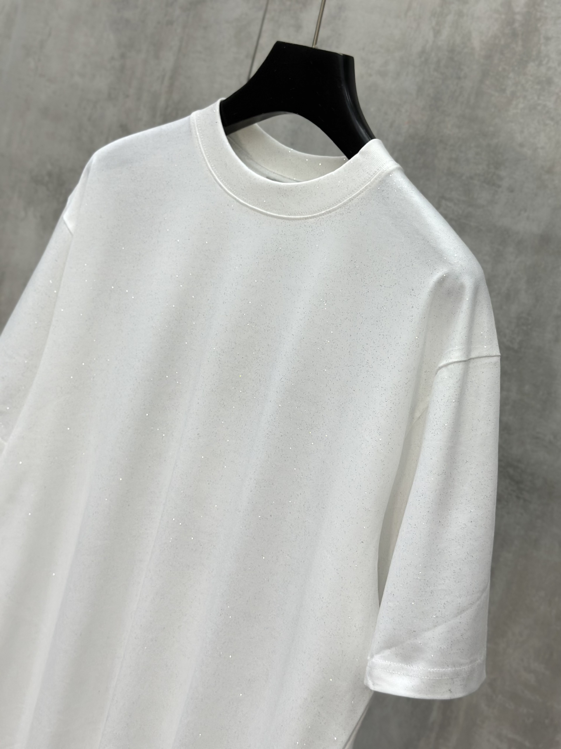 Áo phông T shirt Caras logo B Studio new 2026 Like Auth S-XL VTN