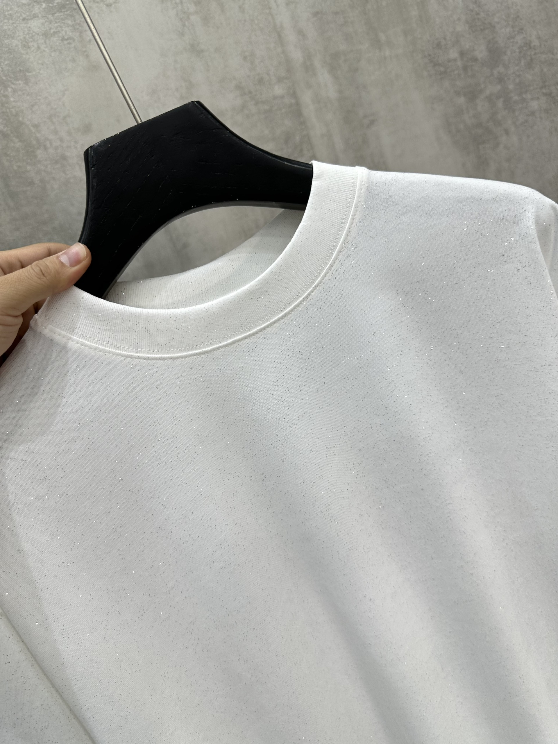 Áo phông T shirt Caras logo B Studio new 2026 Like Auth S-XL VTN