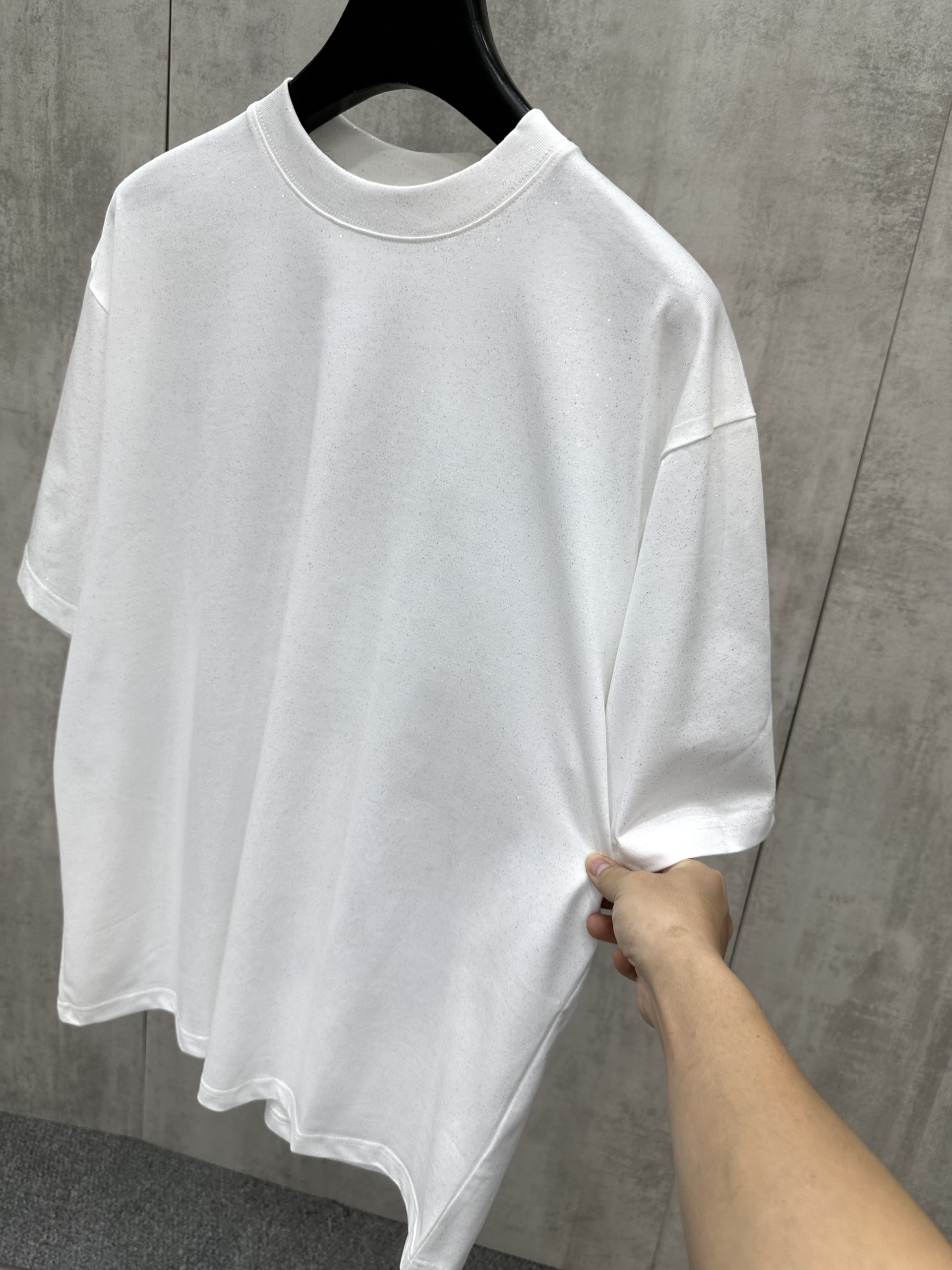 Áo phông T shirt Caras logo B Studio new 2026 Like Auth S-XL VTN