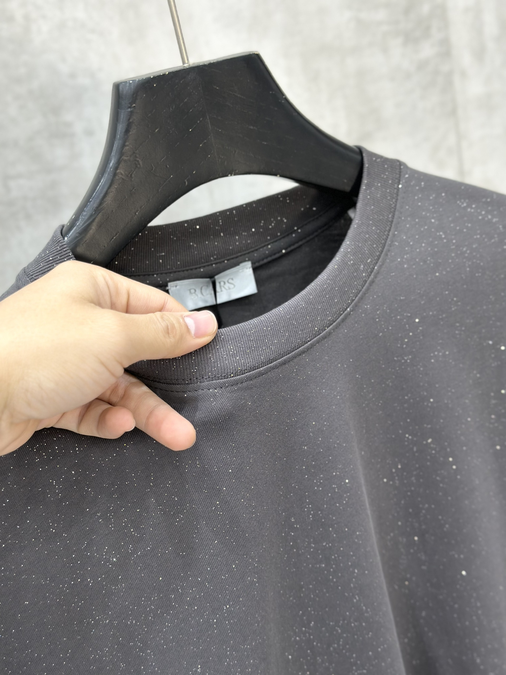 Áo phông T shirt Caras Xám bụi sơn new 2026 Like Auth S-XL VTN