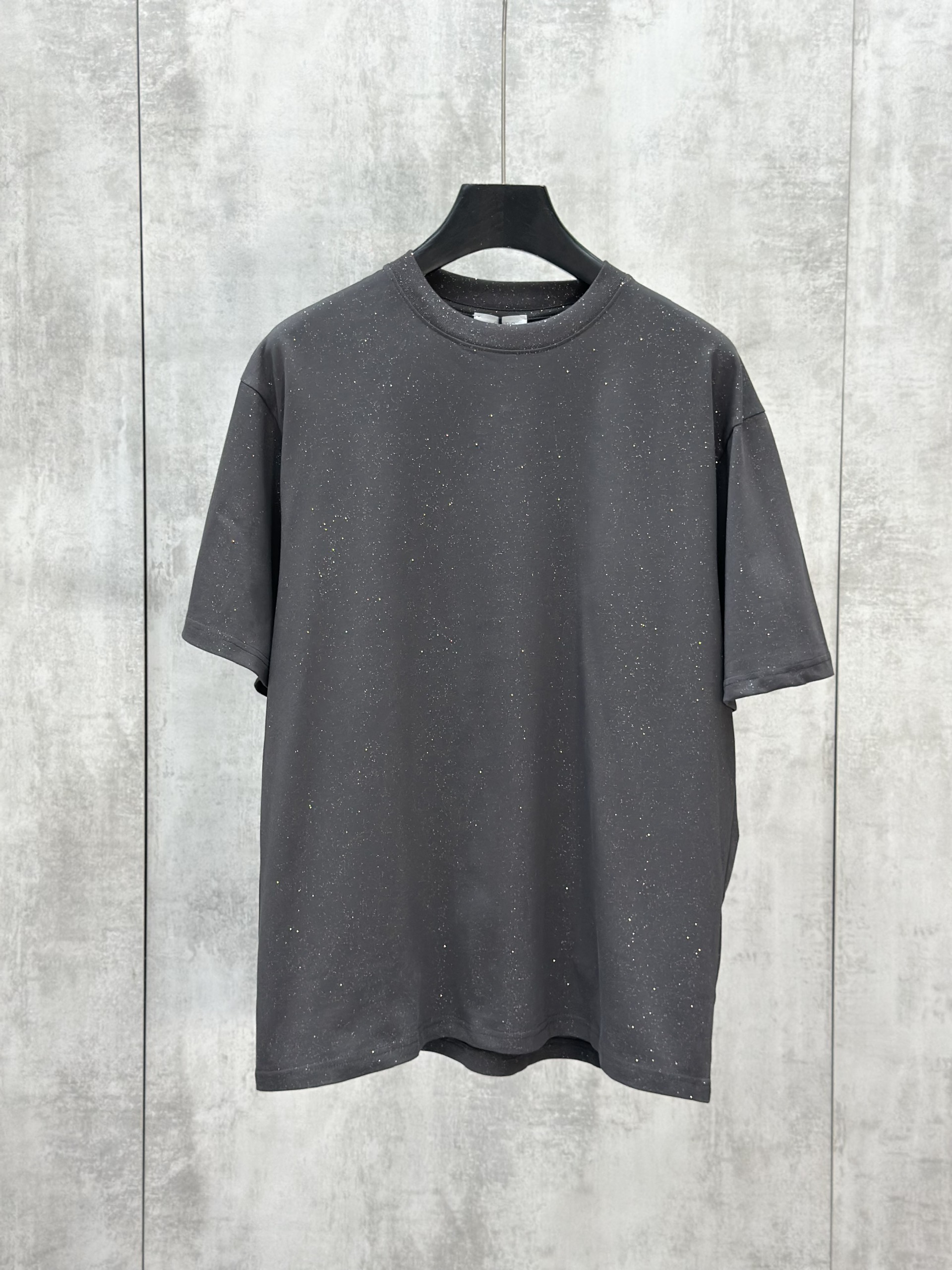 Áo phông T shirt Caras Xám bụi sơn new 2026 Like Auth S-XL VTN