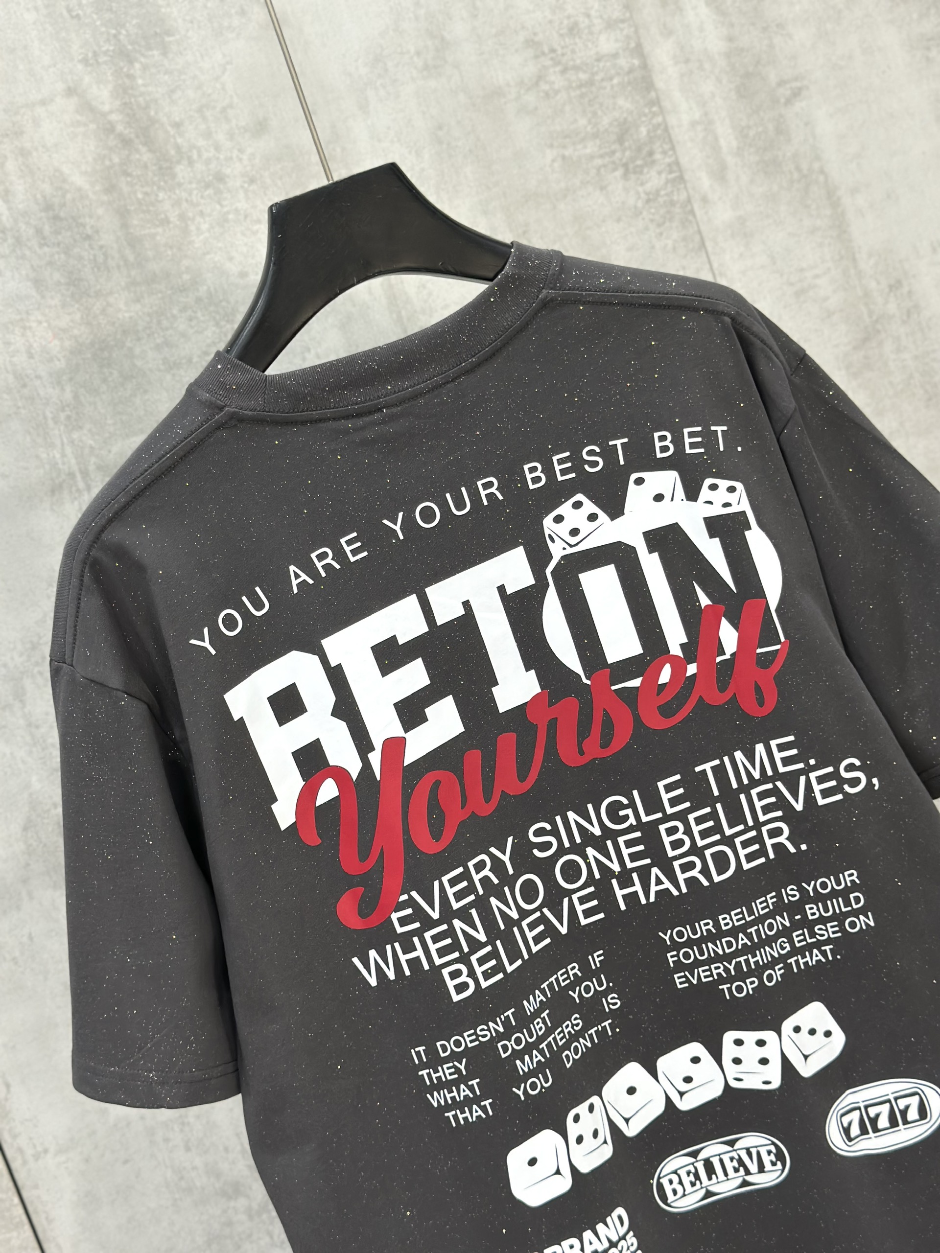 Áo phông T shirt Caras Xám bụi sơn new 2026 Like Auth S-XL VTN