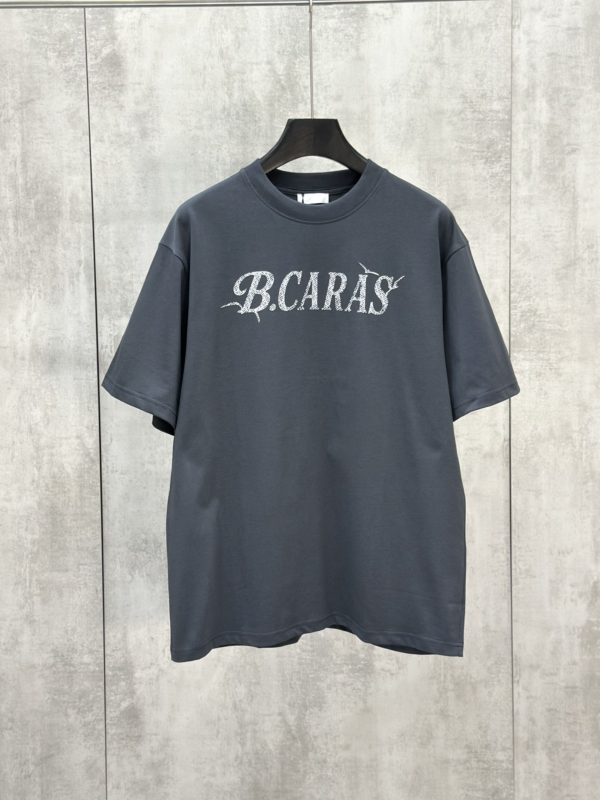 Áo phông T shirt Caras Xám logo lưng ngực new 2026 Like Auth S-XL VTN