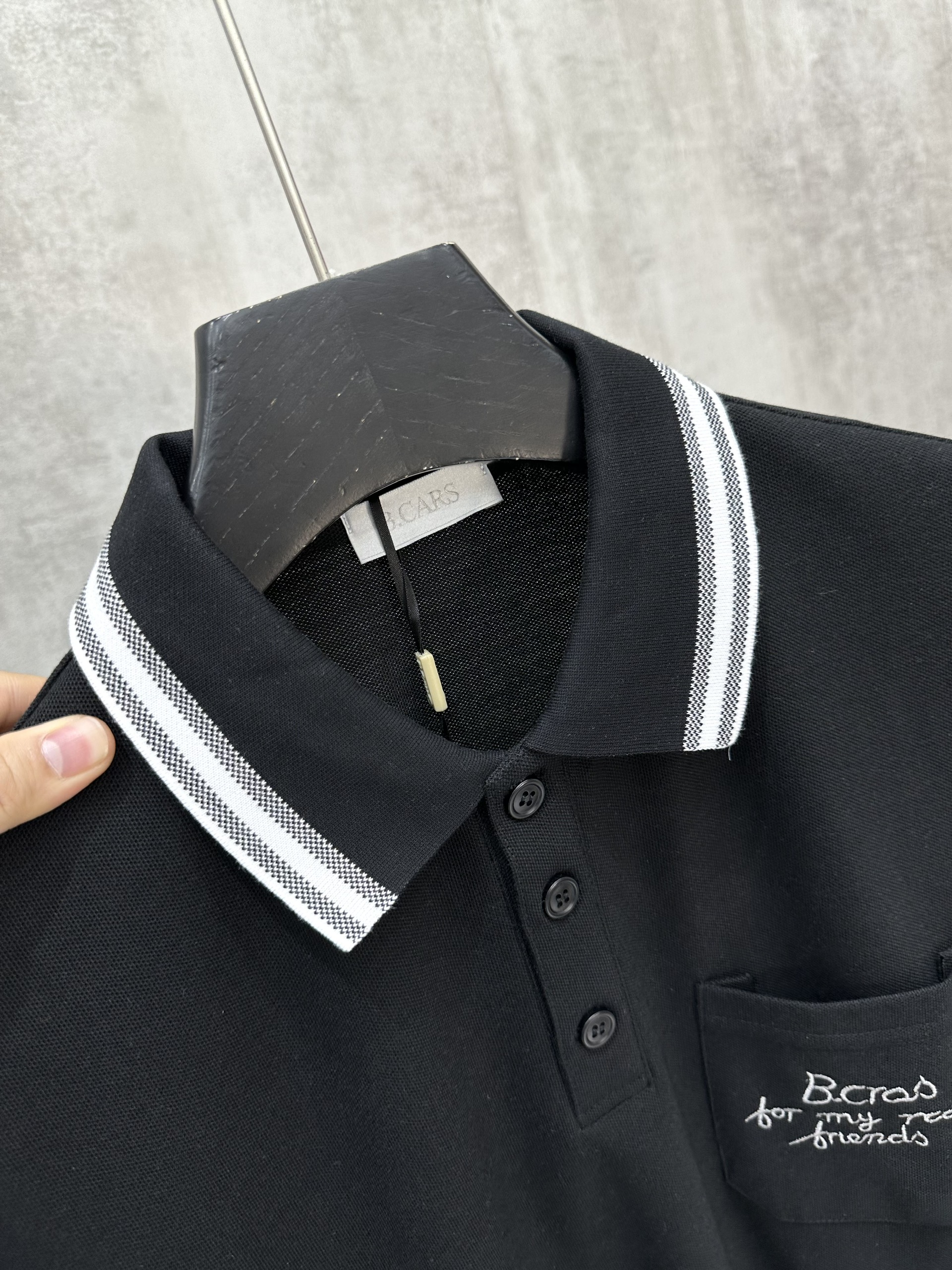 Áo polo Caras logo thêu túi ngực kẻ sọc viền tay cổ new 2026 Like Auth S-XL VTN