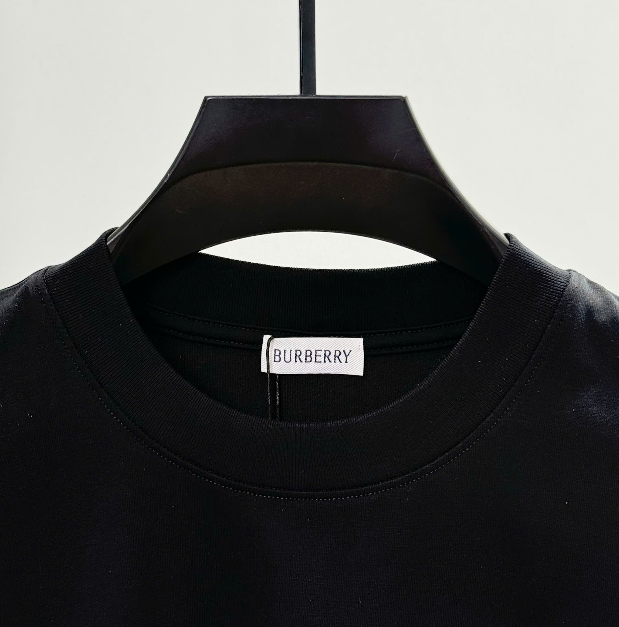 Áo phông T shirt Burberry BBR Kỵ Sỹ Ngựa Bay tag wash sườn thổ cẩm Like Auth S-L DDT\Đen