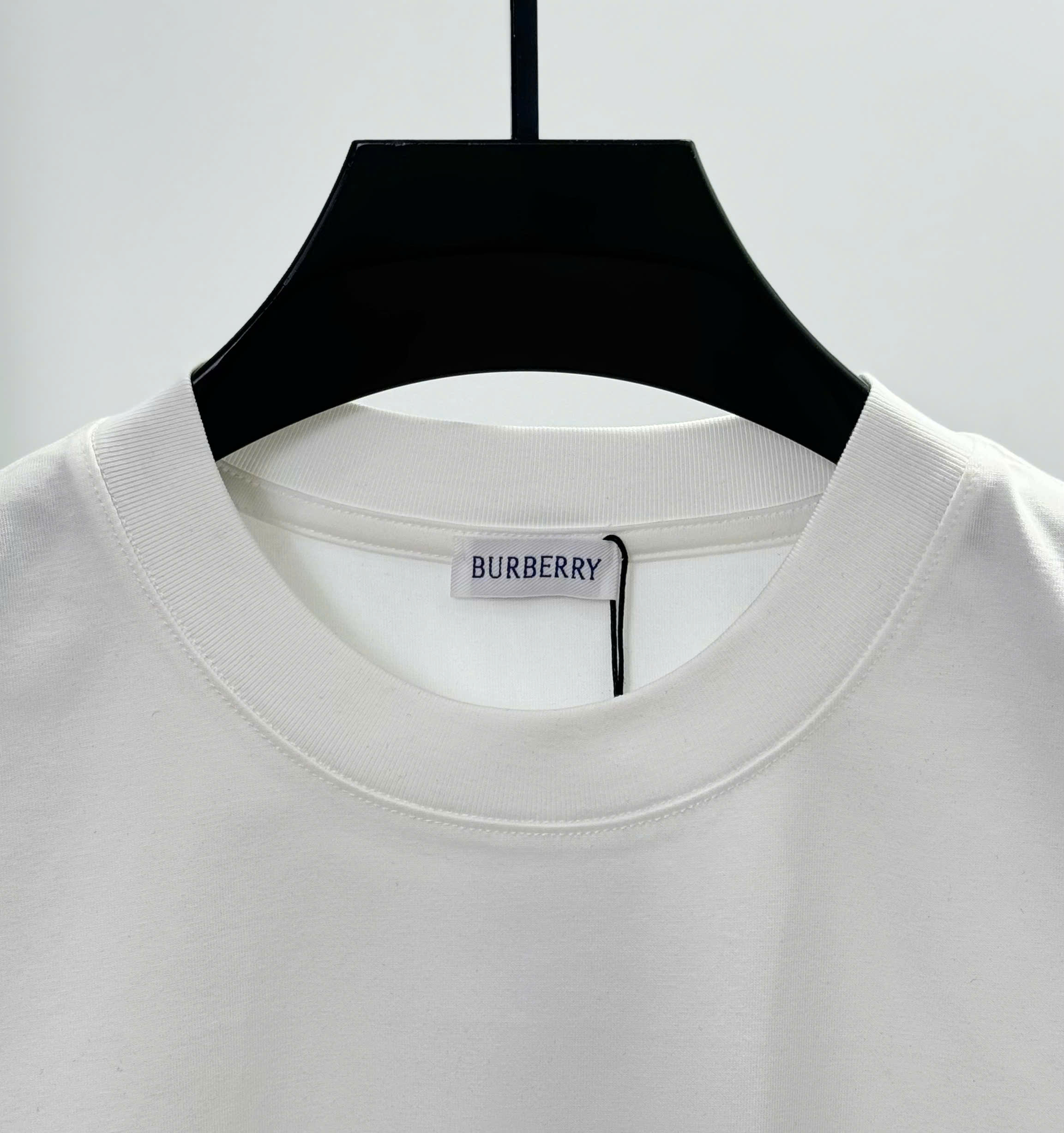 Áo phông T shirt Burberry BBR Kỵ Sỹ Ngựa Bay tag wash sườn thổ cẩm Like Auth S-L DDT\Trắng