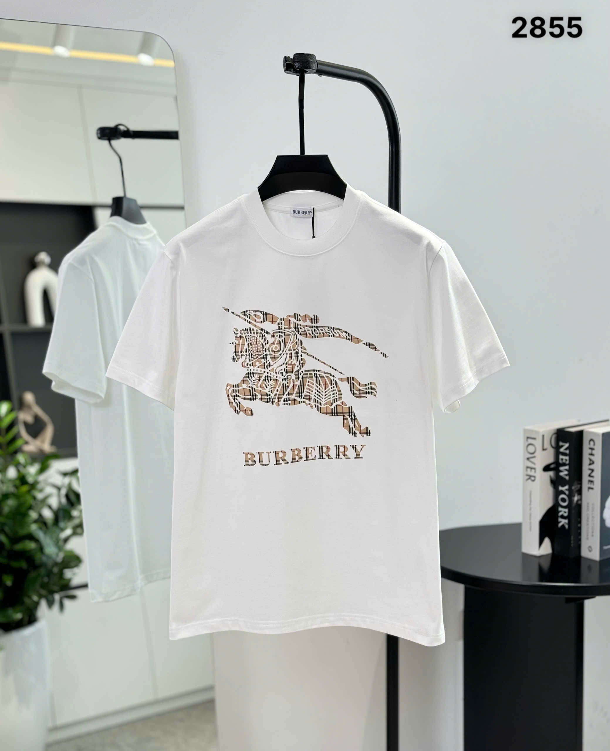 Áo phông T shirt Burberry BBR Trắng logo ngực wash ngựa bay kỵ sỹ Like Auth S-L DDT