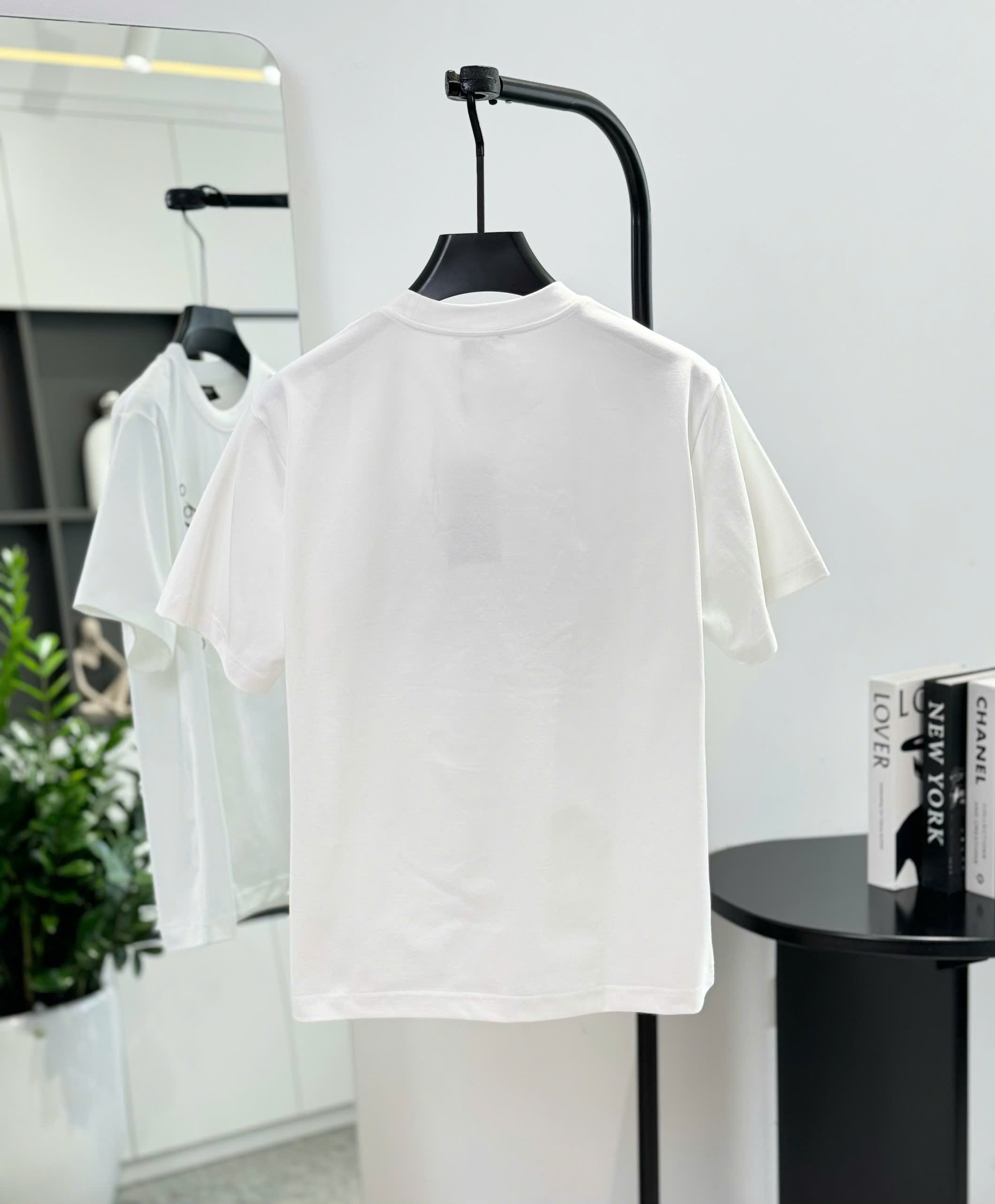 Áo phông T shirt Fendi FD logo thêu wash ngực Like Auth S-L DDT\Trắng