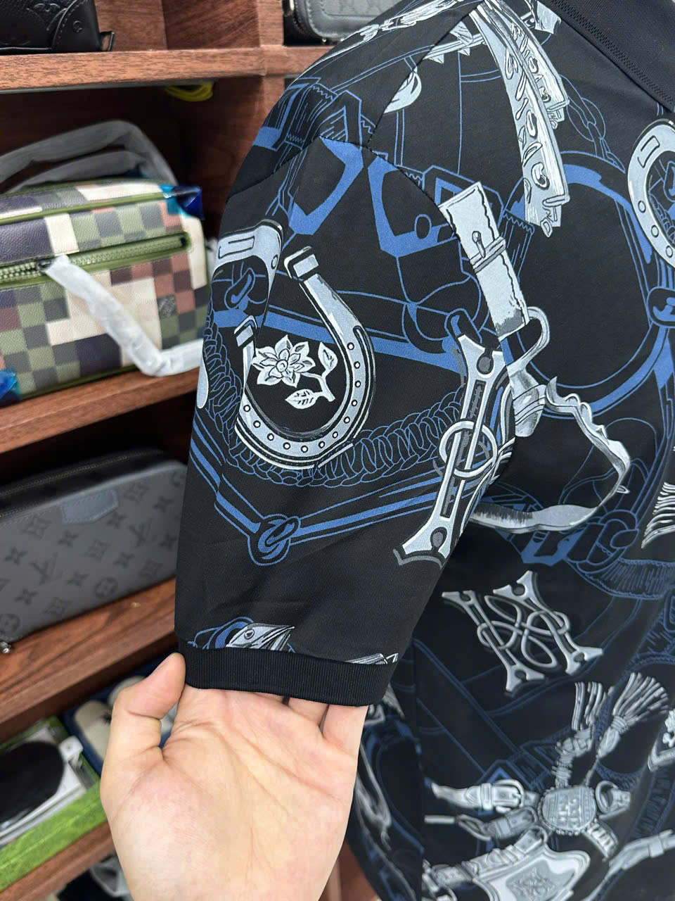 Áo phông T shirt Hermes HM họa tiết còng xích Like Auth 48-54 LK