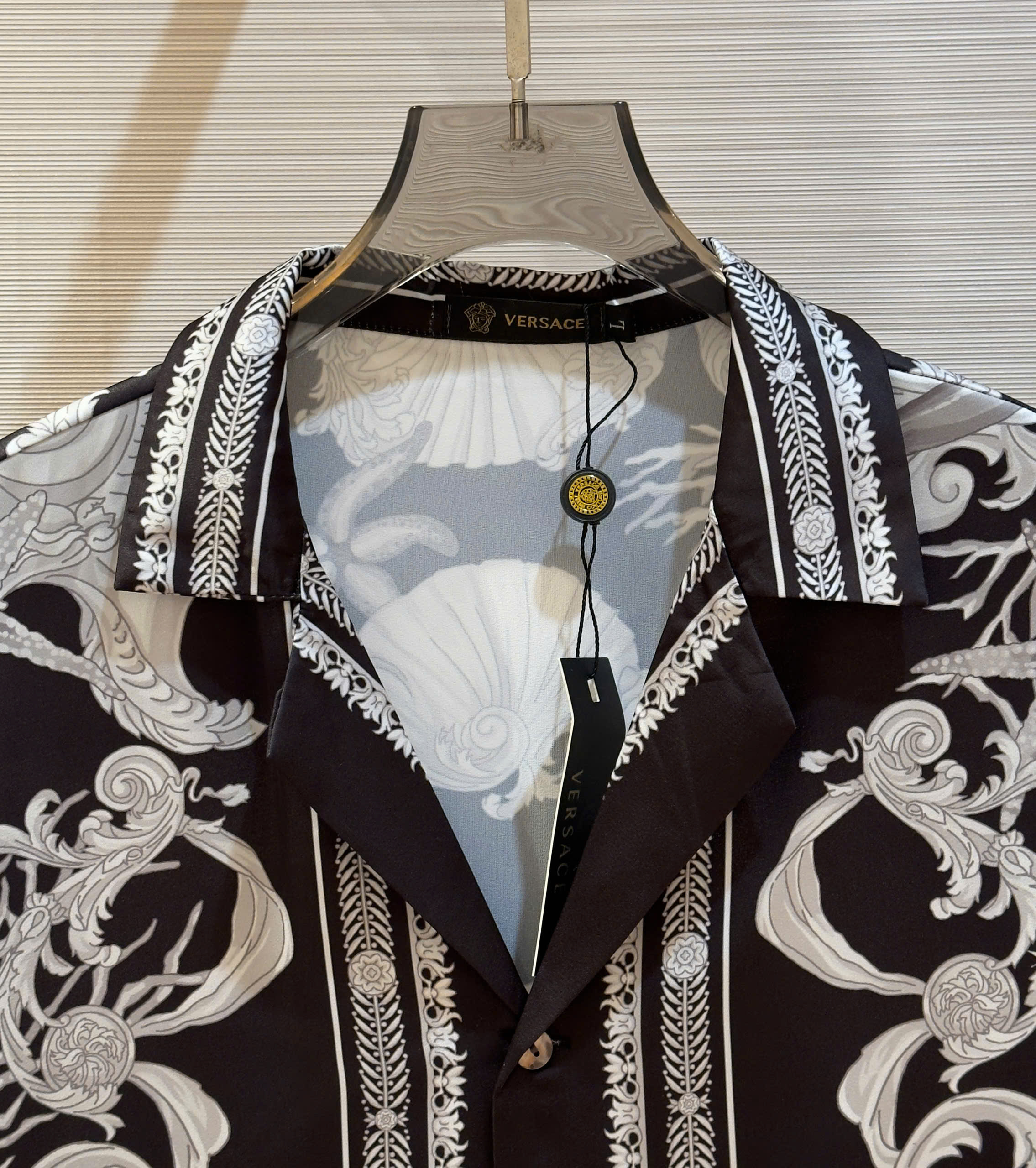 Bộ, Set lụa Versace VS Đen họa tiết Sao biển Like Auth on web DDT